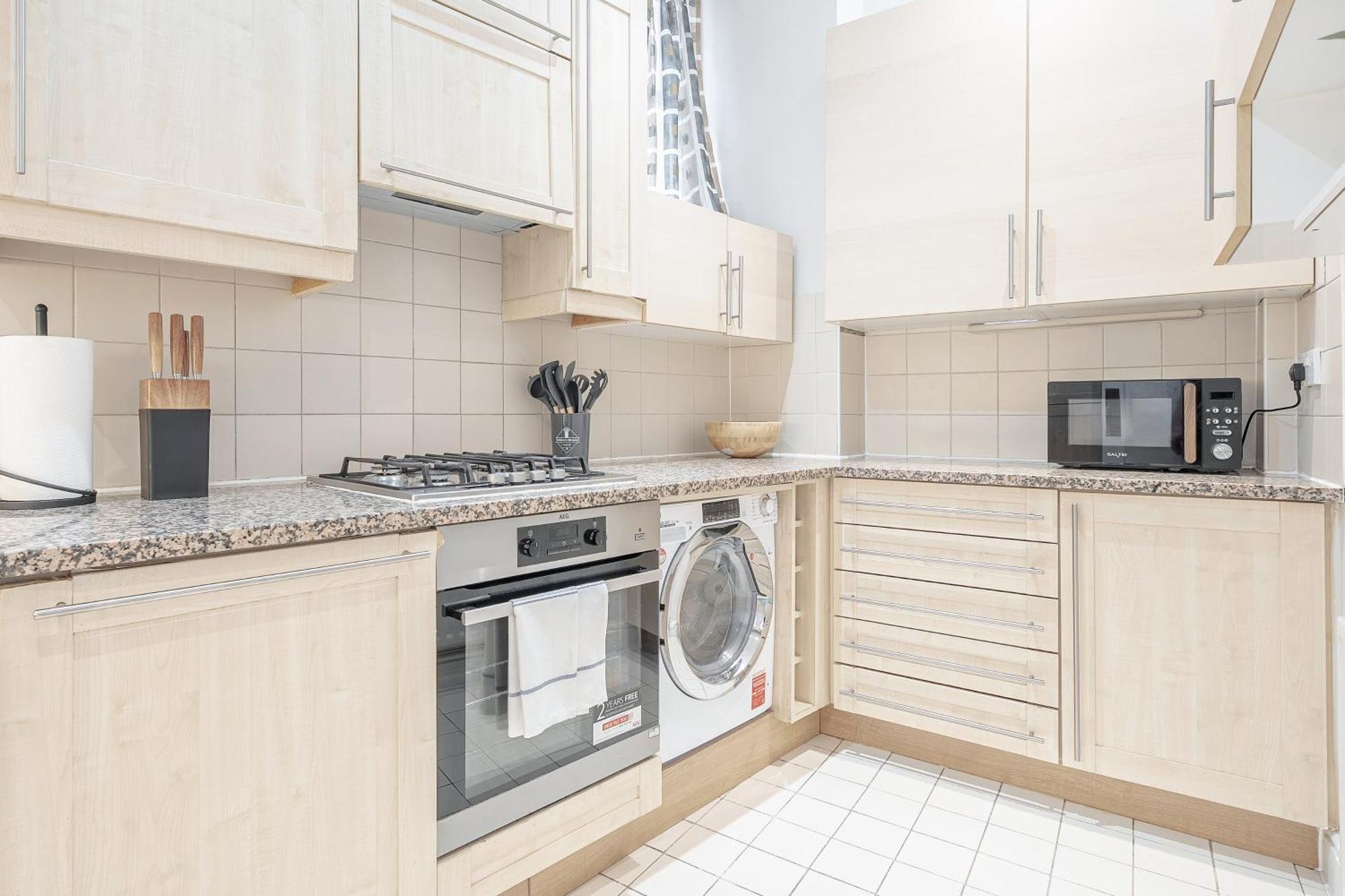 Charming Oxford Street Away Appartement Londen