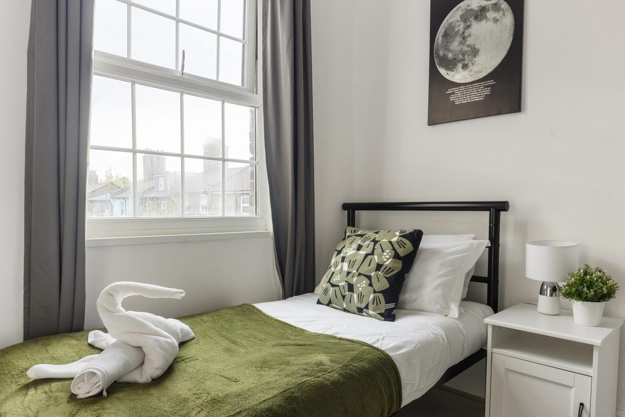 Abodess Near Wembley - 2bdr With Free Parking London