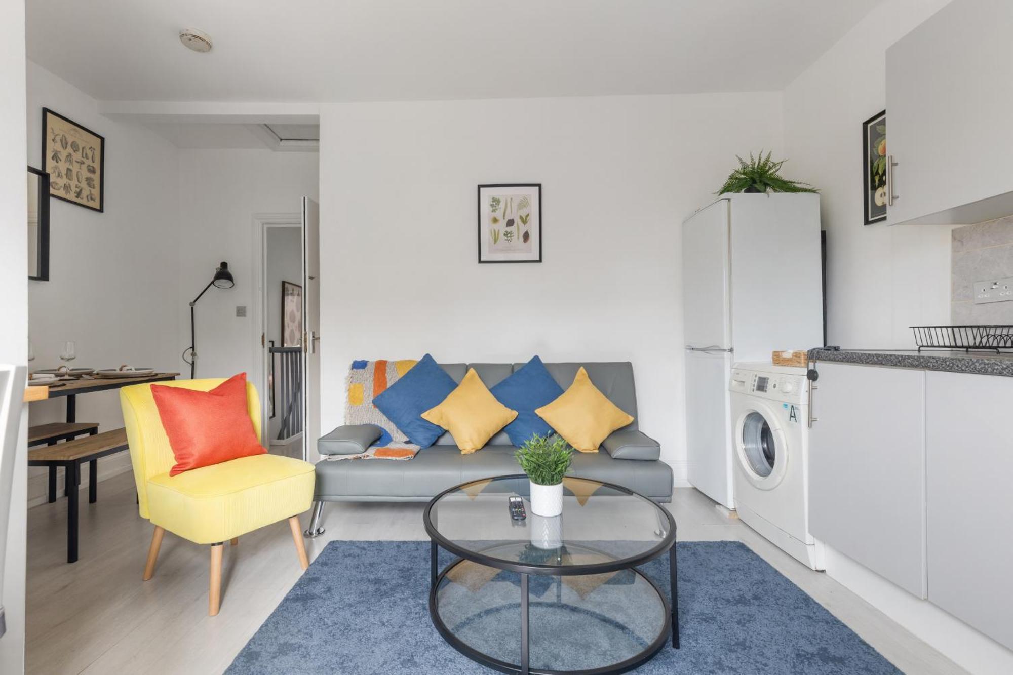 Abodess Near Wembley - 2bdr With Free Parking