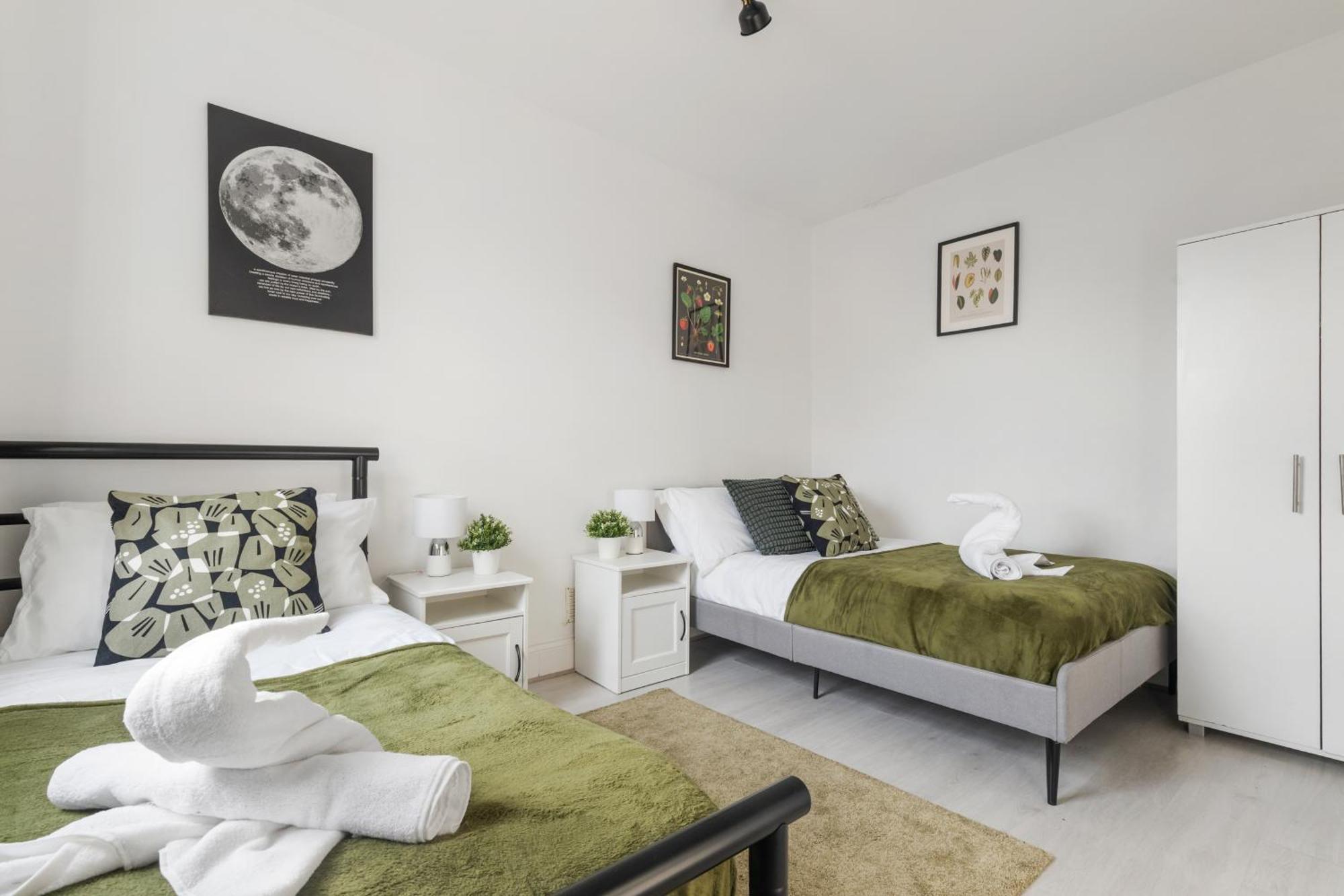 Abodess Near Wembley - 2bdr With Free Parking