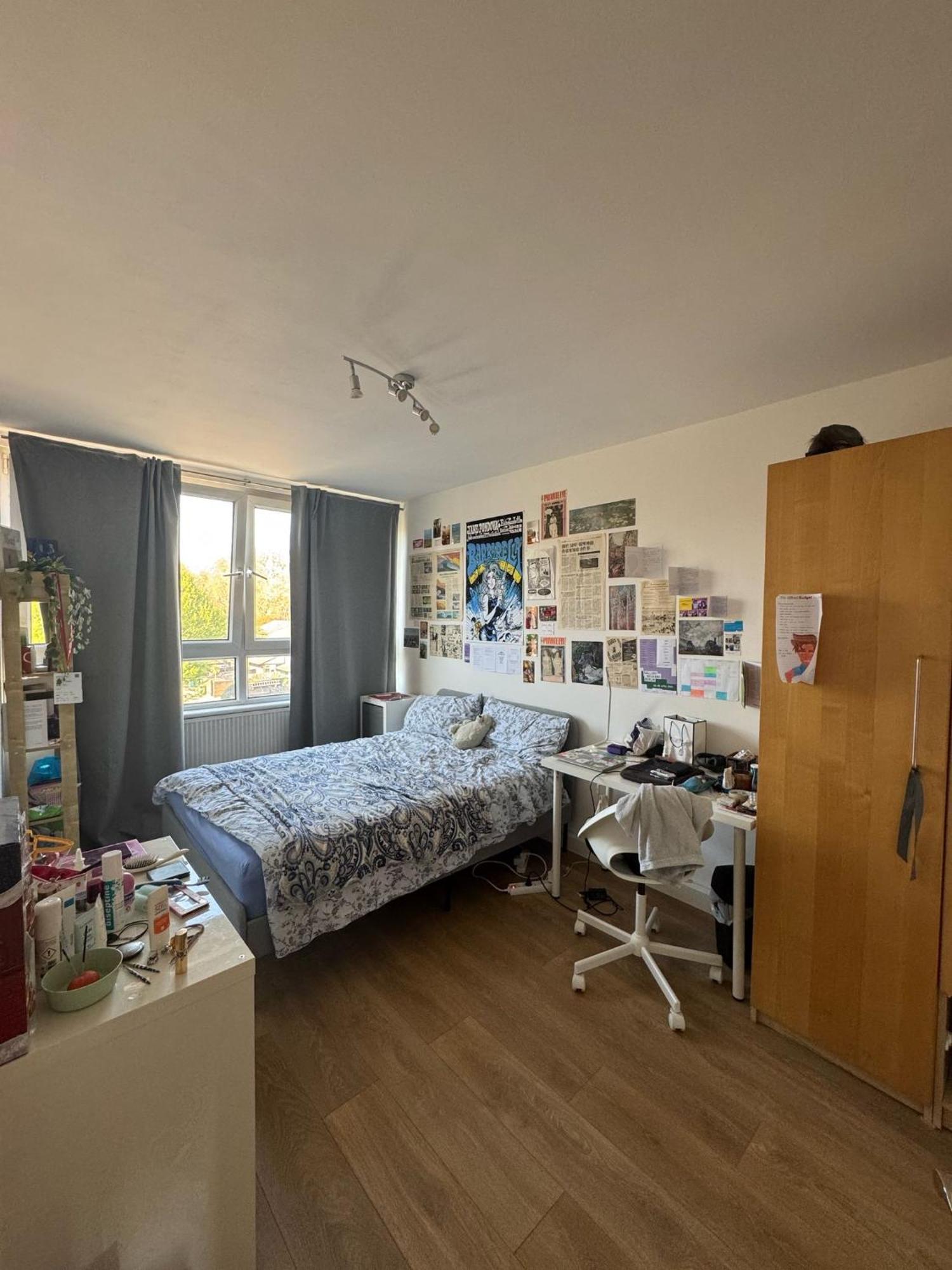 3 Double Bedrooms Apartment *