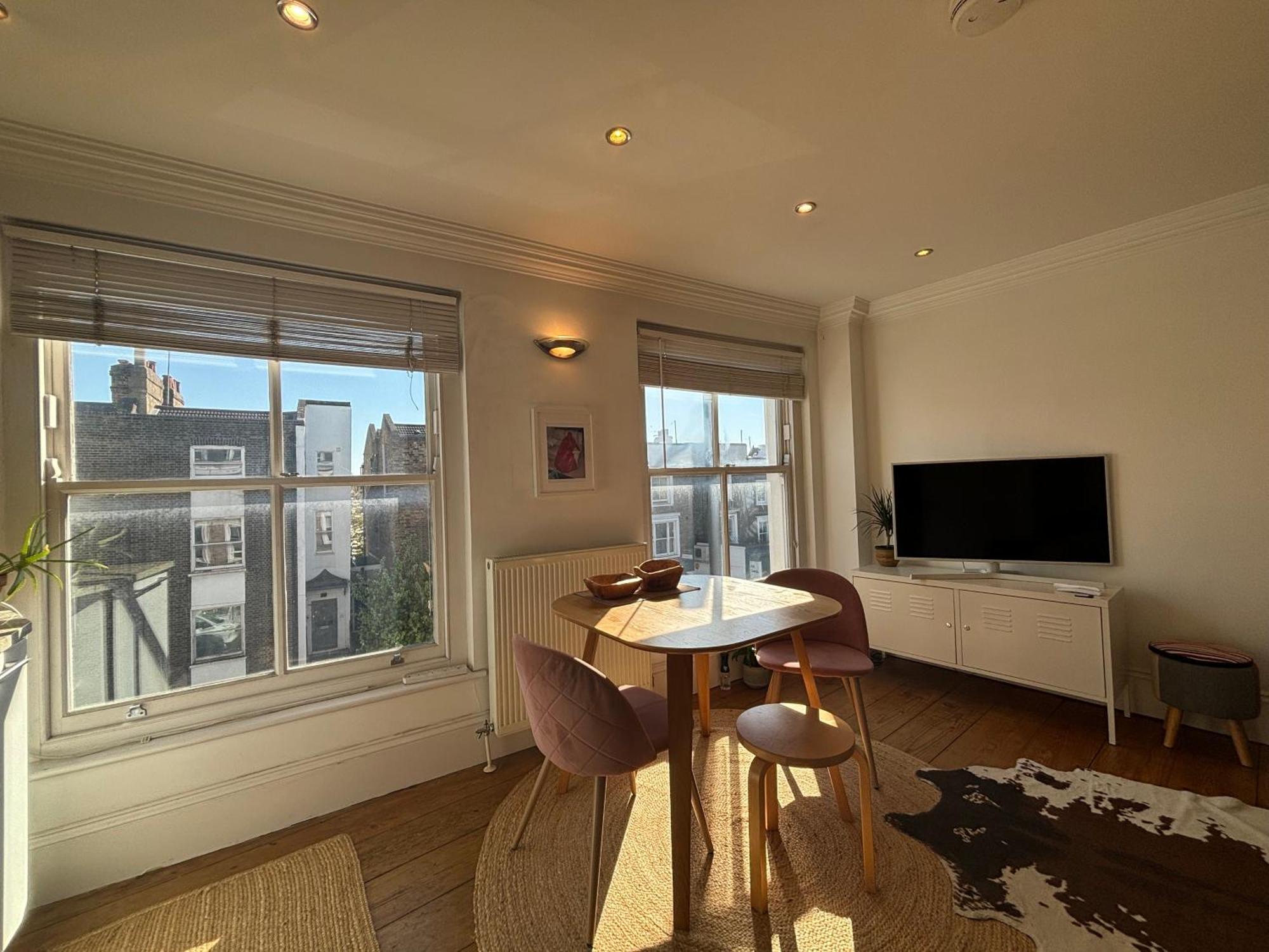 Warm And Welcoming 1bd Flat In East Apartment