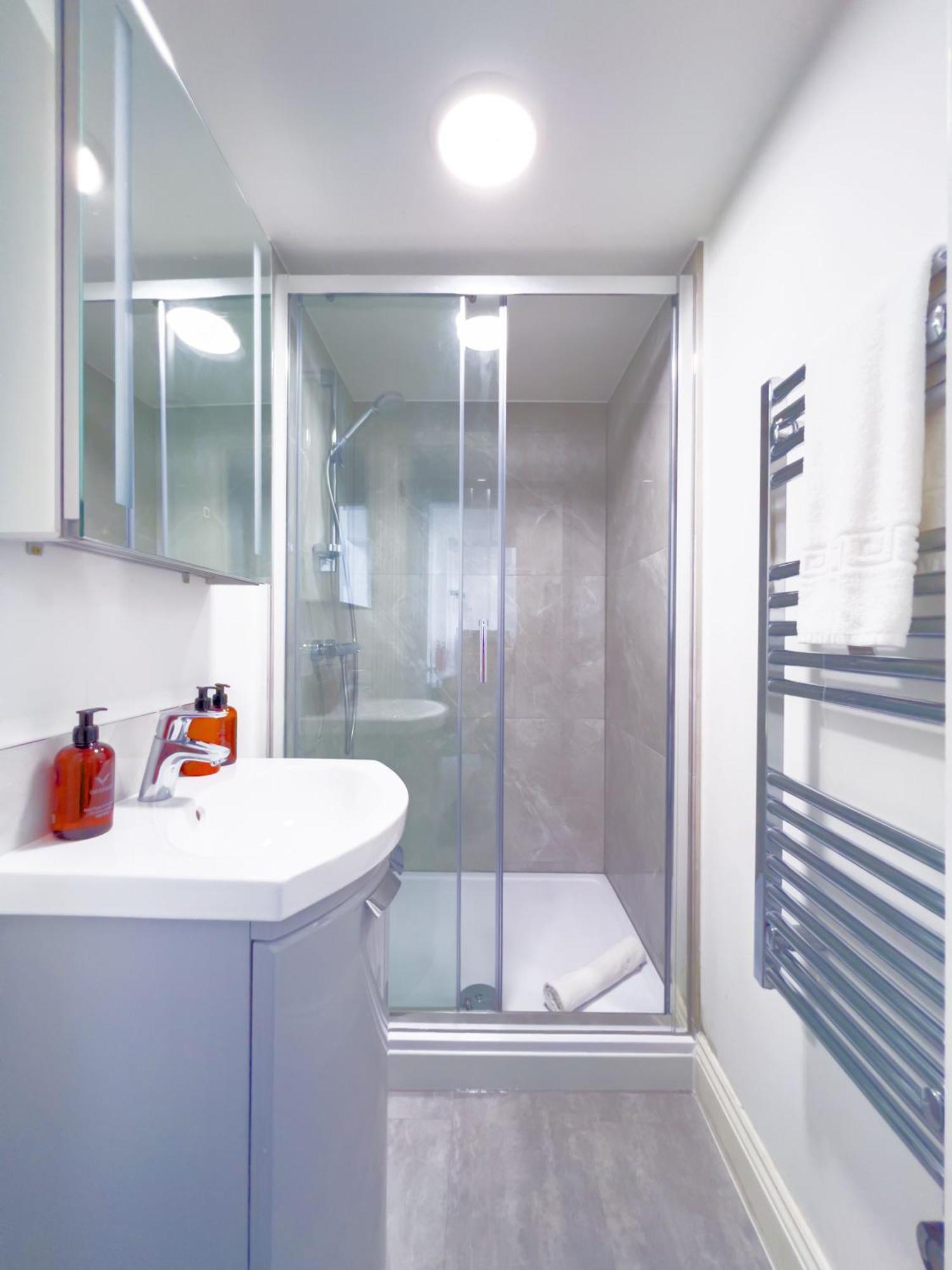 3-bed In The Heart Of Fitzrovia Apartment