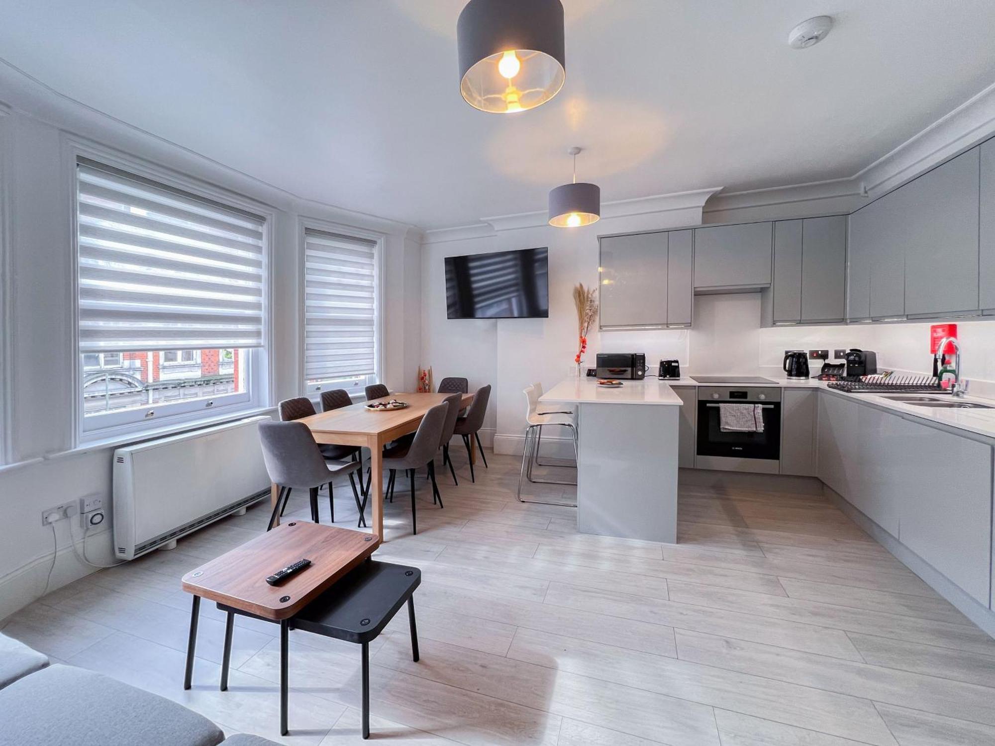 3-bed In The Heart Of Fitzrovia * London