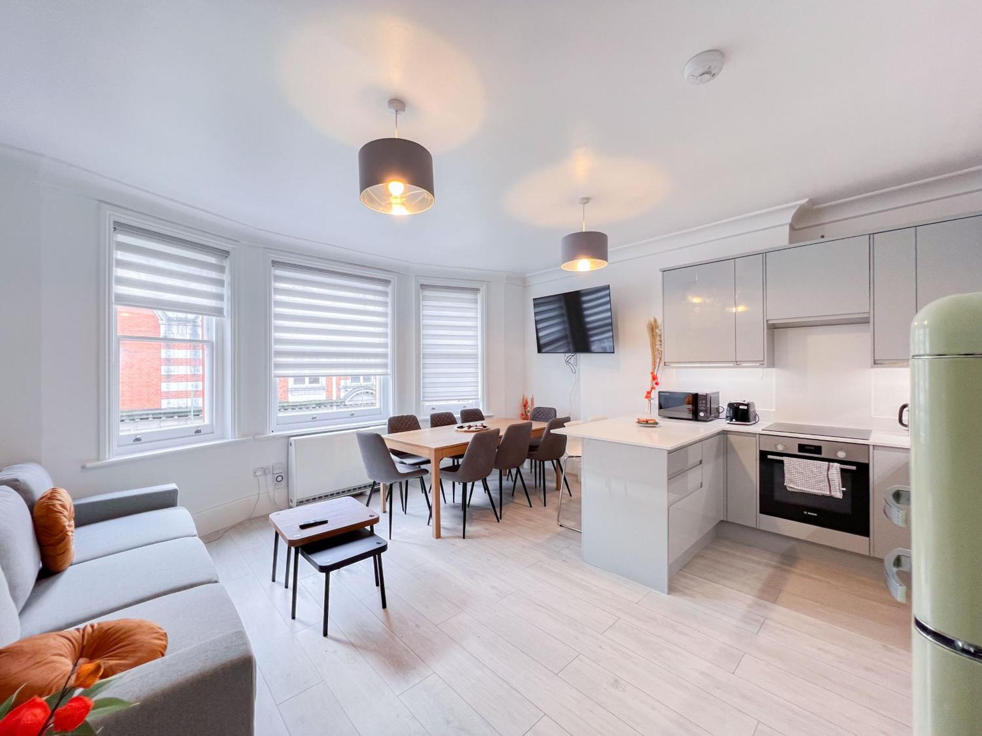 3-bed In The Heart Of Fitzrovia Apartment *