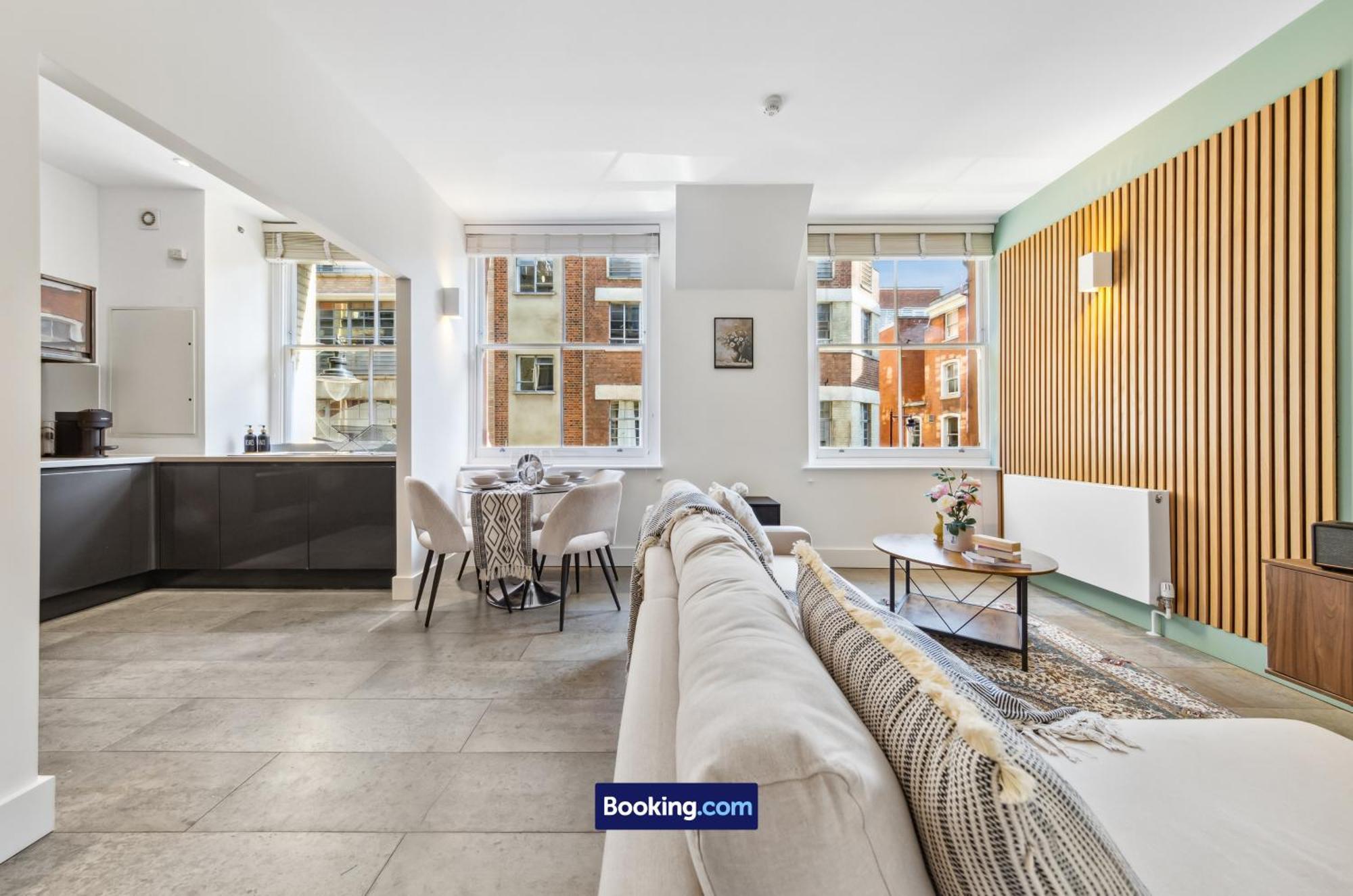 Farringdon Modern By Smart Short Lets & Serviced With Smart Tv & Free Wifi London