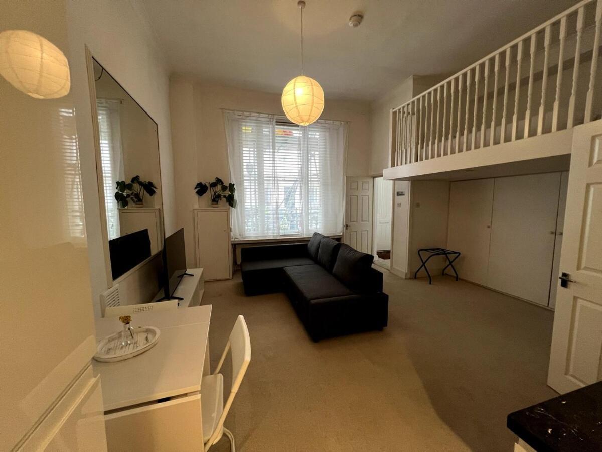 Classic In Pimlico, Apartment London