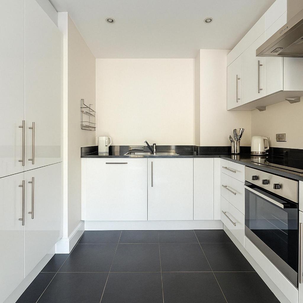 Stylish 1-bed Flat In Greenwich - Steps From Dlr & Views Apartamento