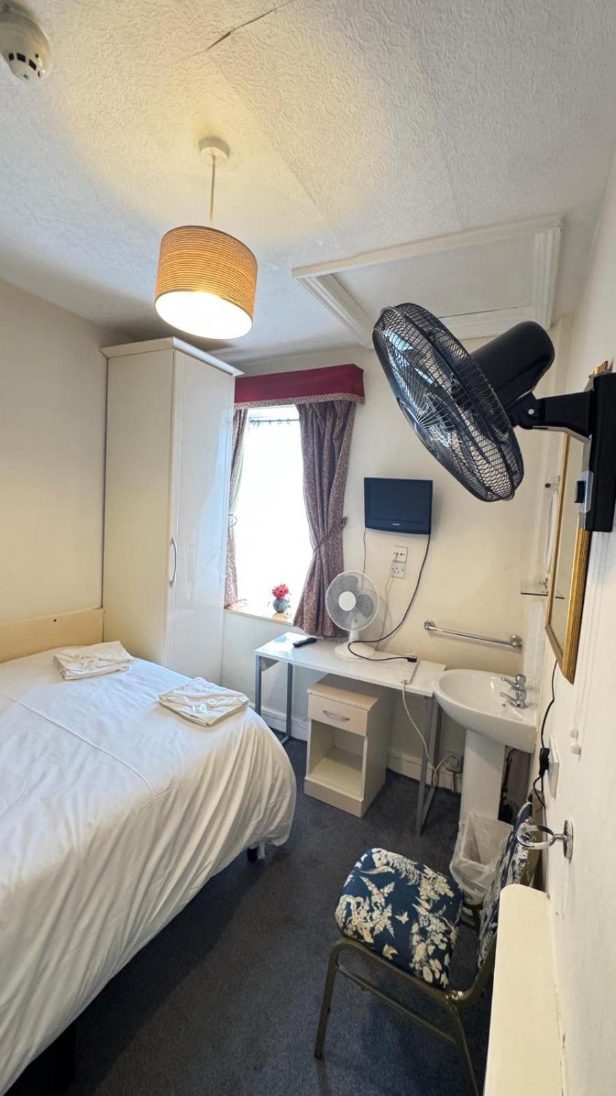 Warwick Road Hotel Londres
