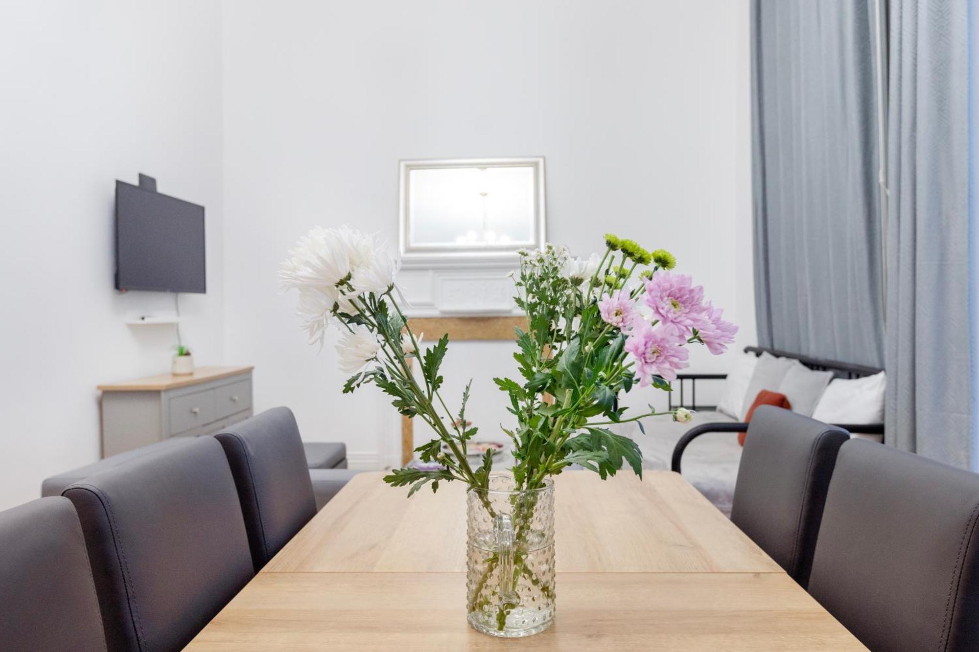 The Beaufort Flats Apartment London