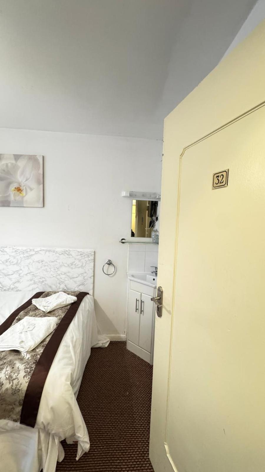 Warwick Road Hotel Londres