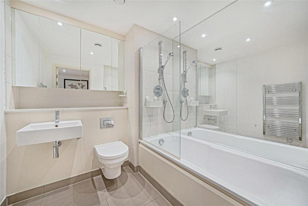 Apartment Modern 2 Bedroom In Canada Water - Stylish By The River Thames London