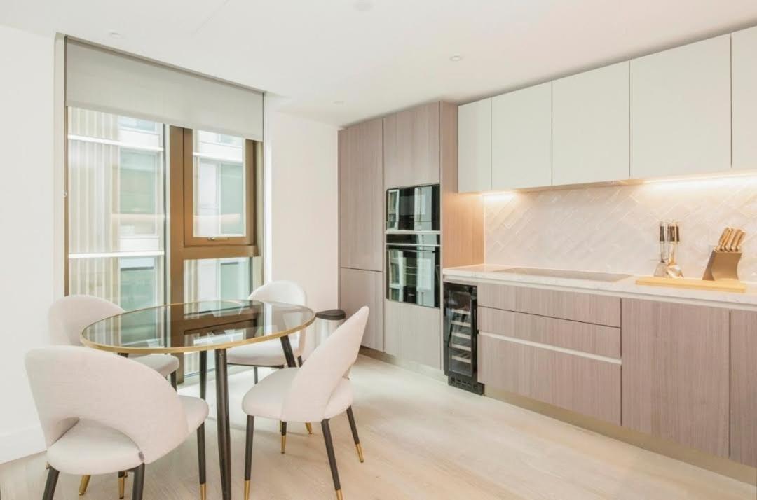 Apartment Modern 2 Bedroom In Canada Water - Stylish By The River Thames