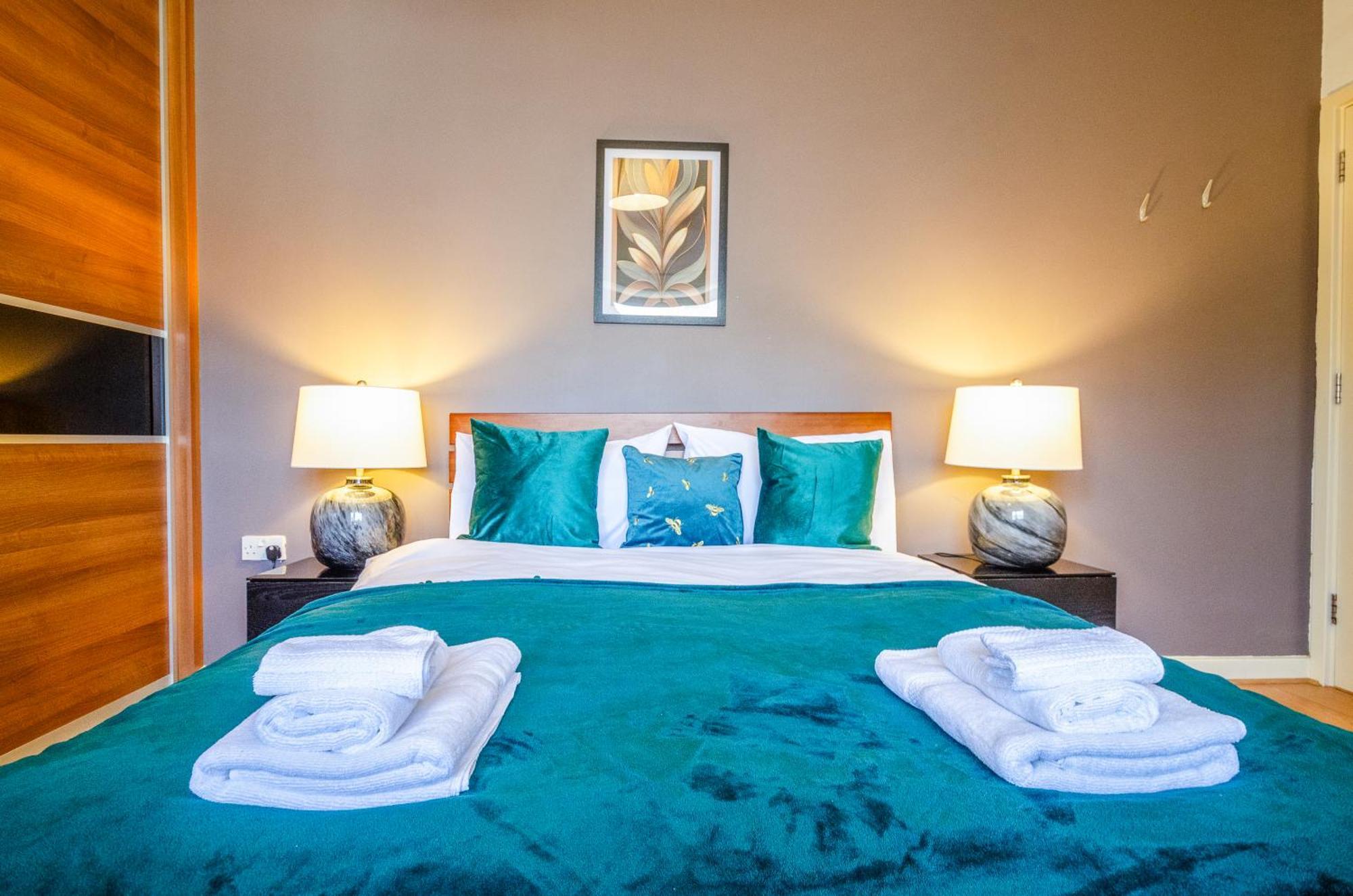 Viewpoint - Modern Big 2 Bedroom - Ideal For Longer & Business Travel Londen