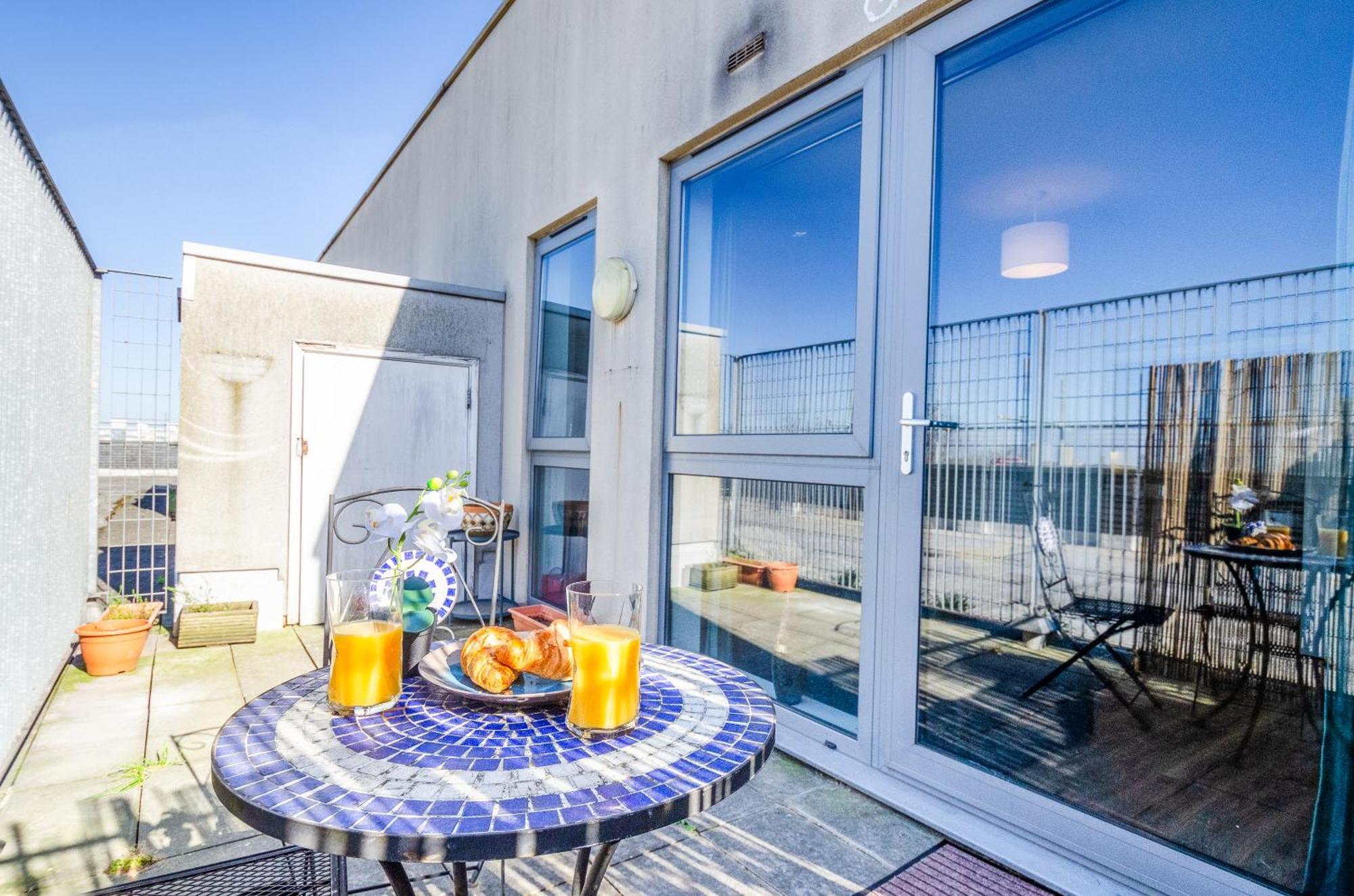 Viewpoint - Modern Big 2 Bedroom - Ideal For Longer & Business Travel Appartement