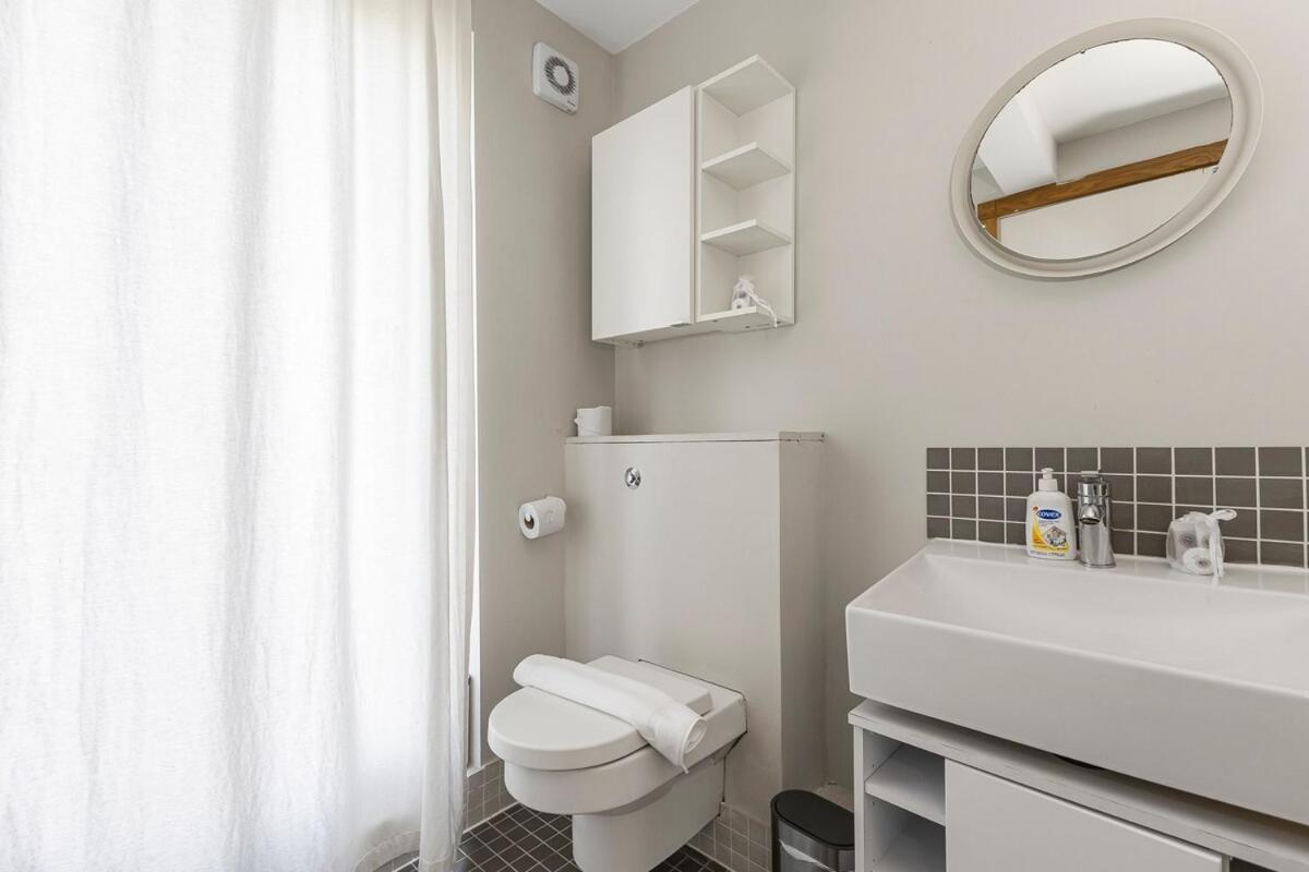 Apartment Chic Urban Escape Near Bridge London
