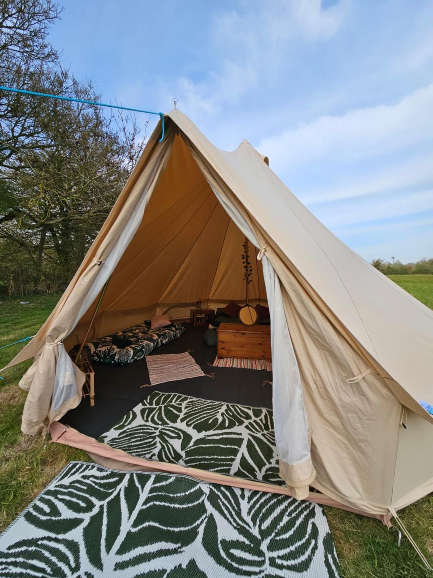 Readers Field Glamping * Great Sampford