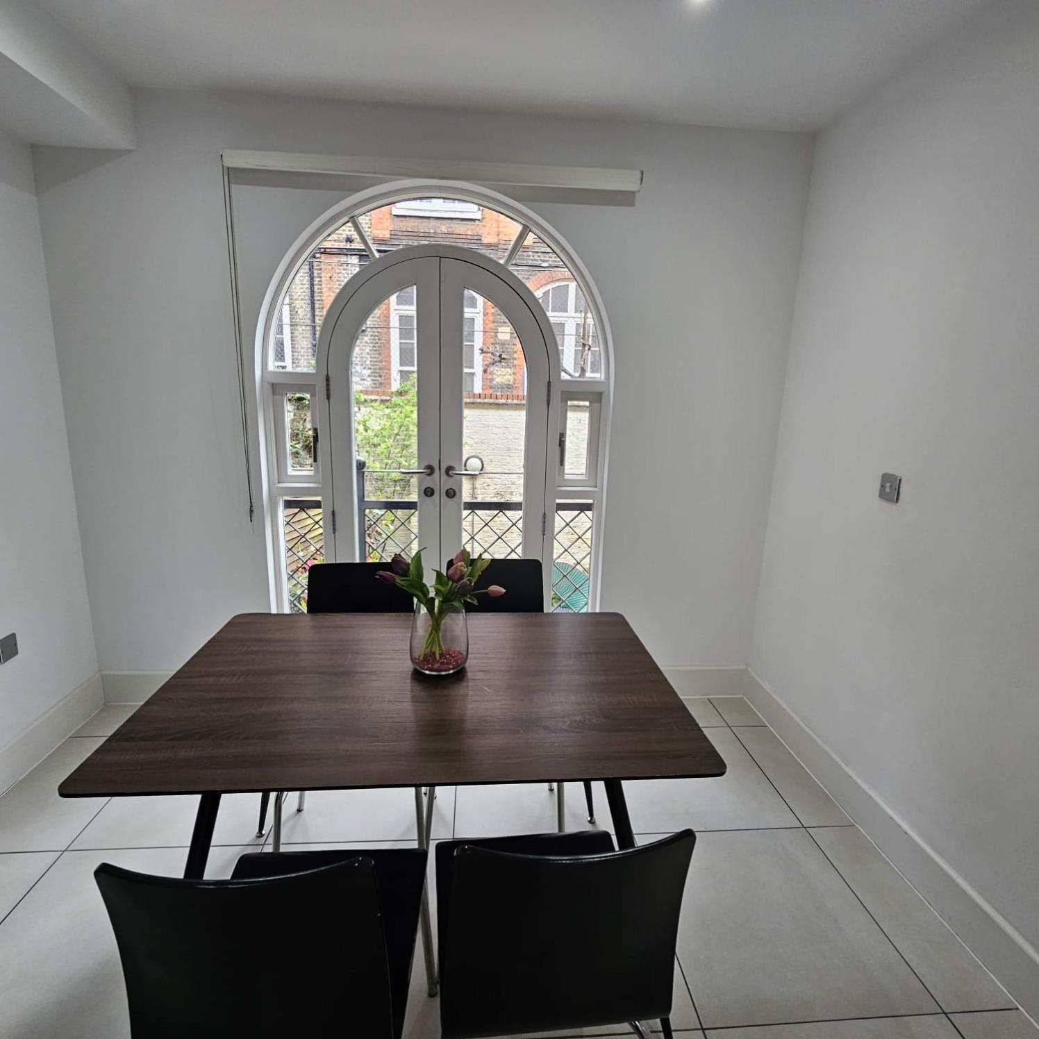 Apartment Stylish 2br With Garden By St Pancras International