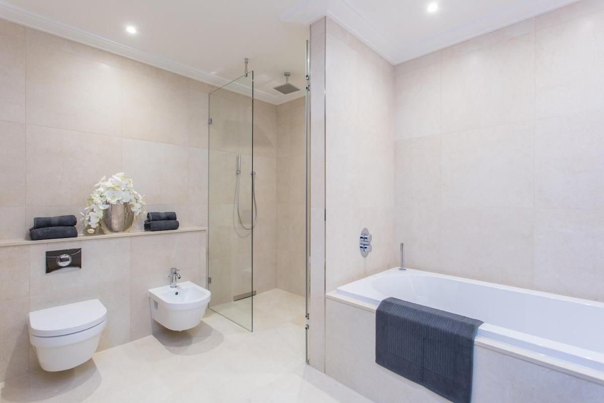 Apartment Luxury 2 Bedroom Flat Park Lane Pl2b London