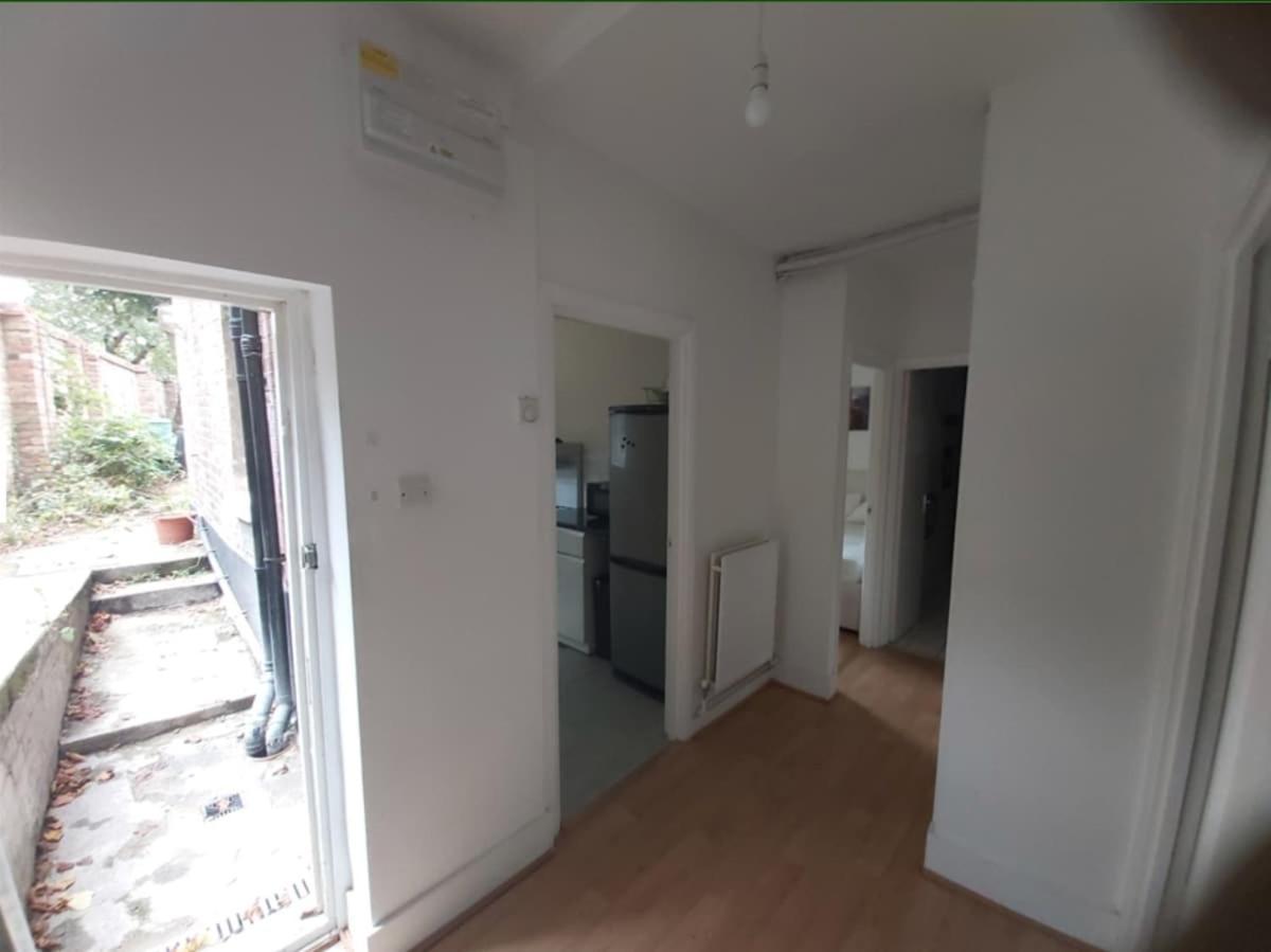 Spacious 1-bed In Islington Apartment *
