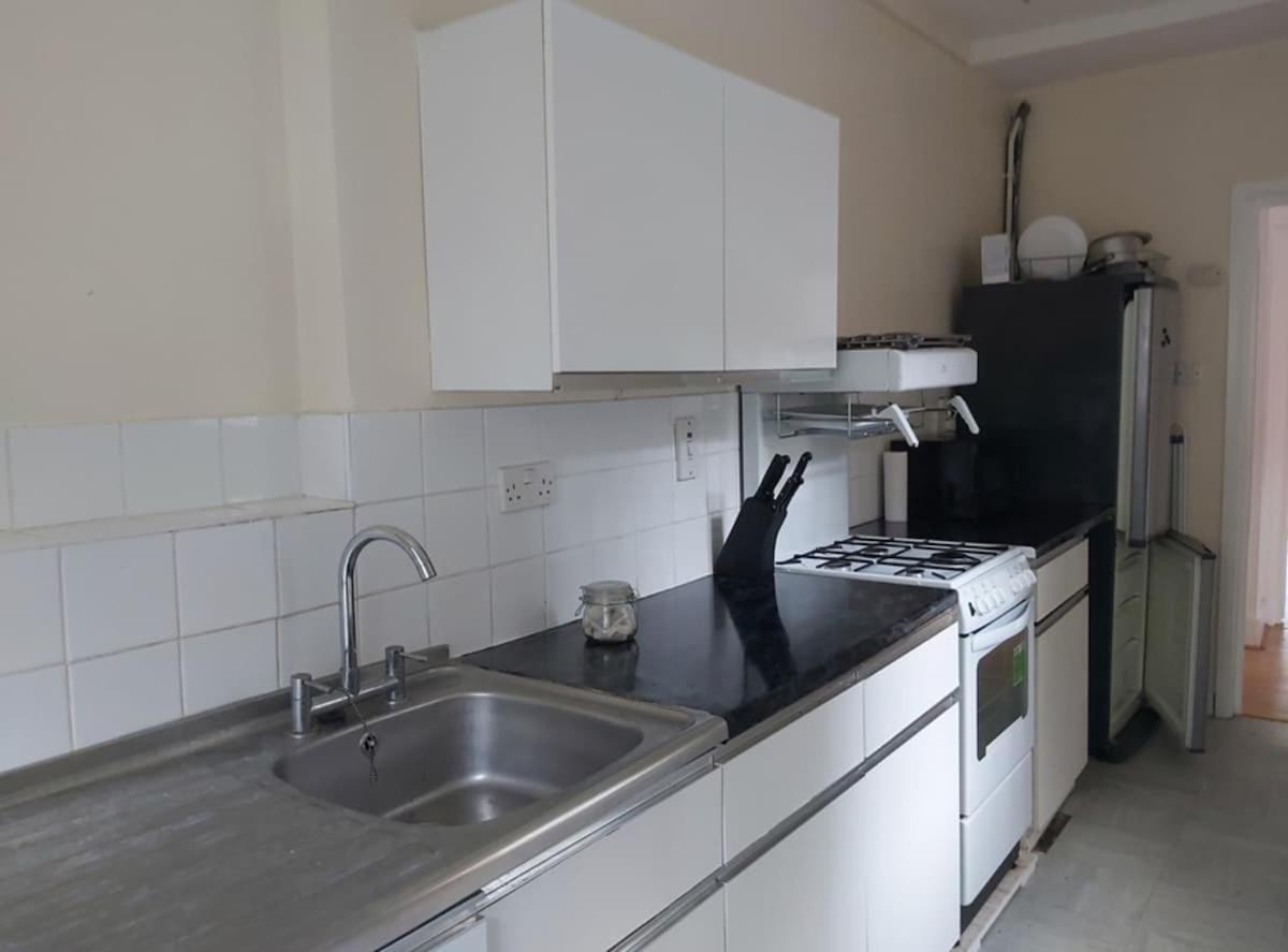 Apartment Spacious 1-bed In Islington *