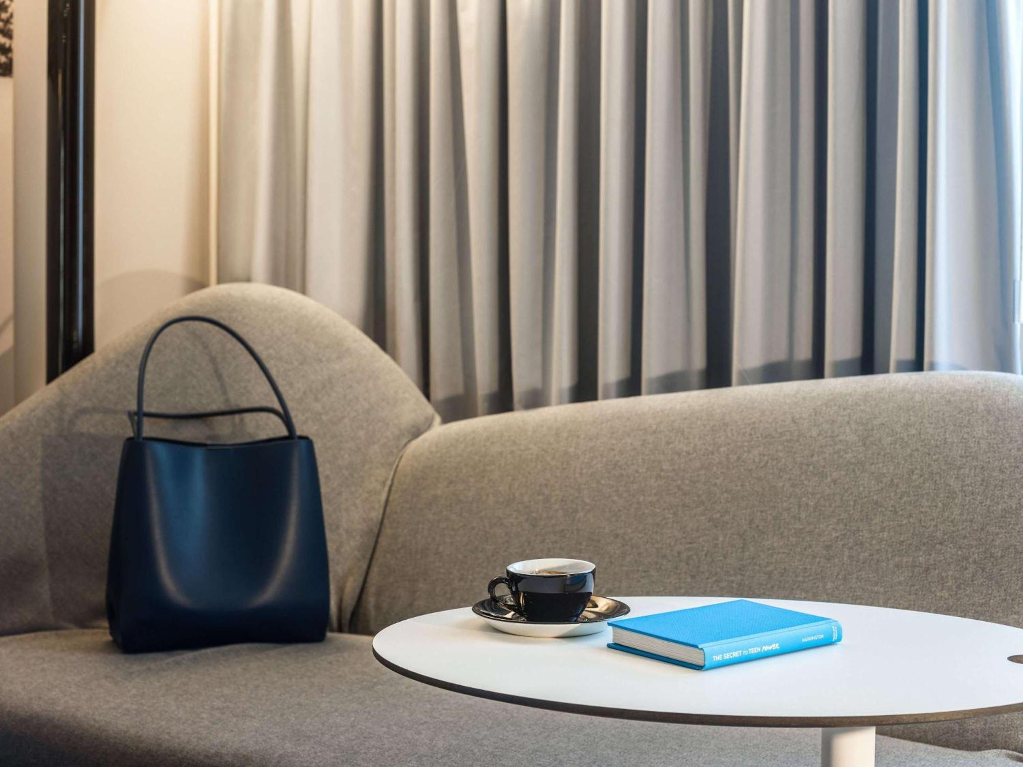 Novotel Tower Bridge 4*