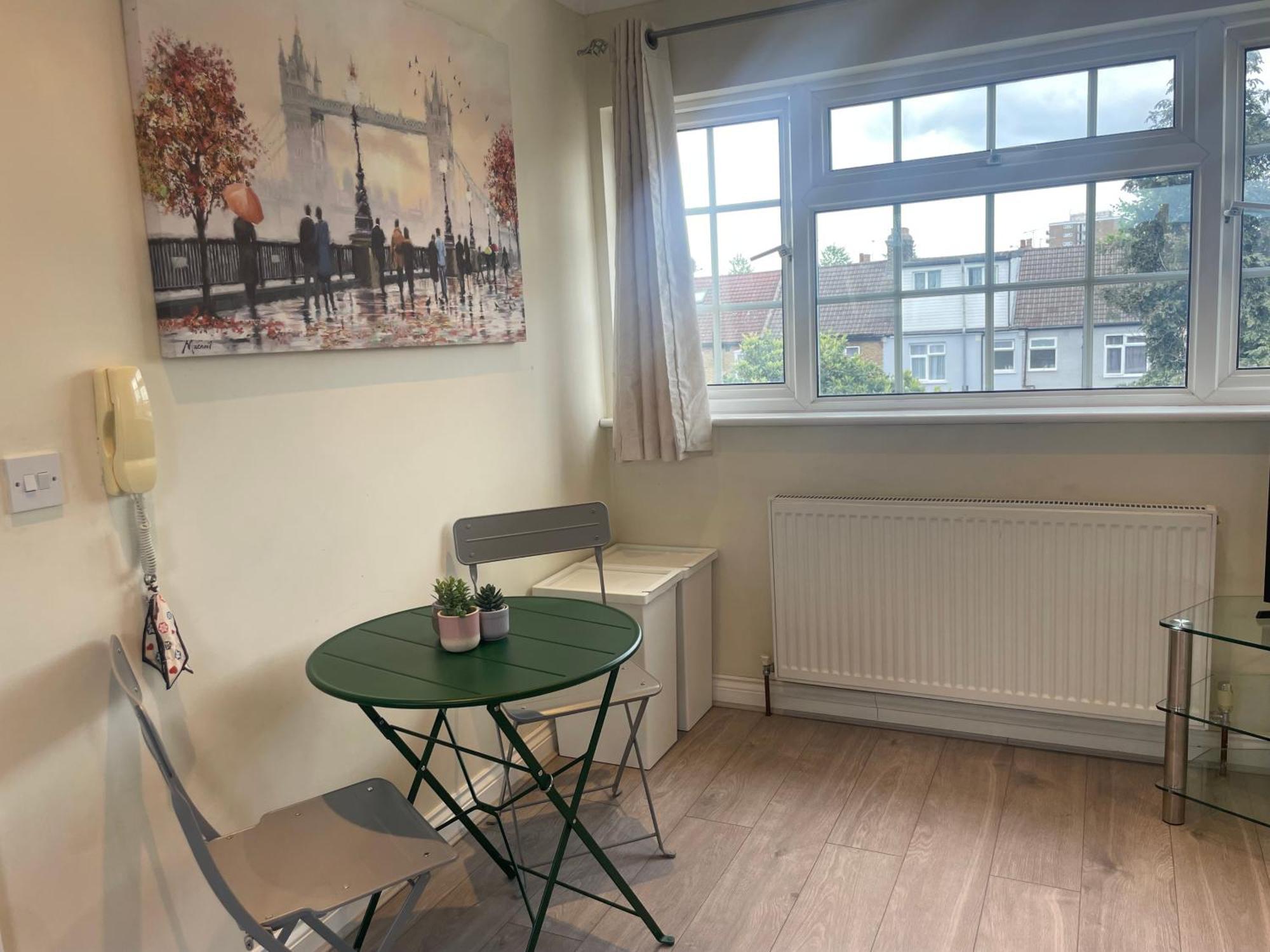 Appartement Amazing Studio Room in Walthamstoww Londen