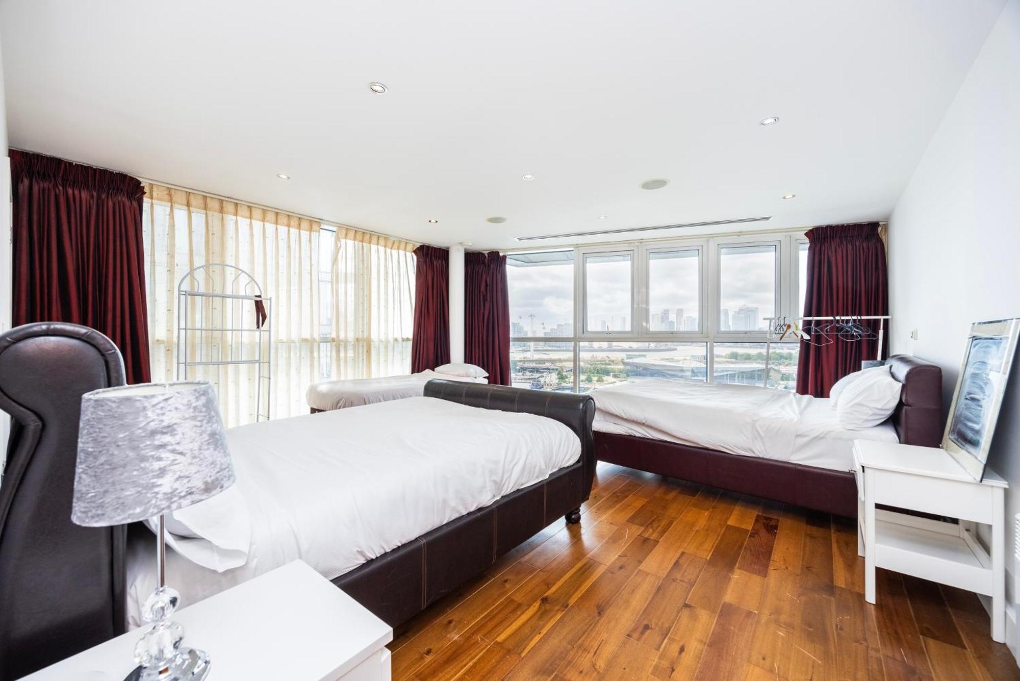 Apartment Western Excel London