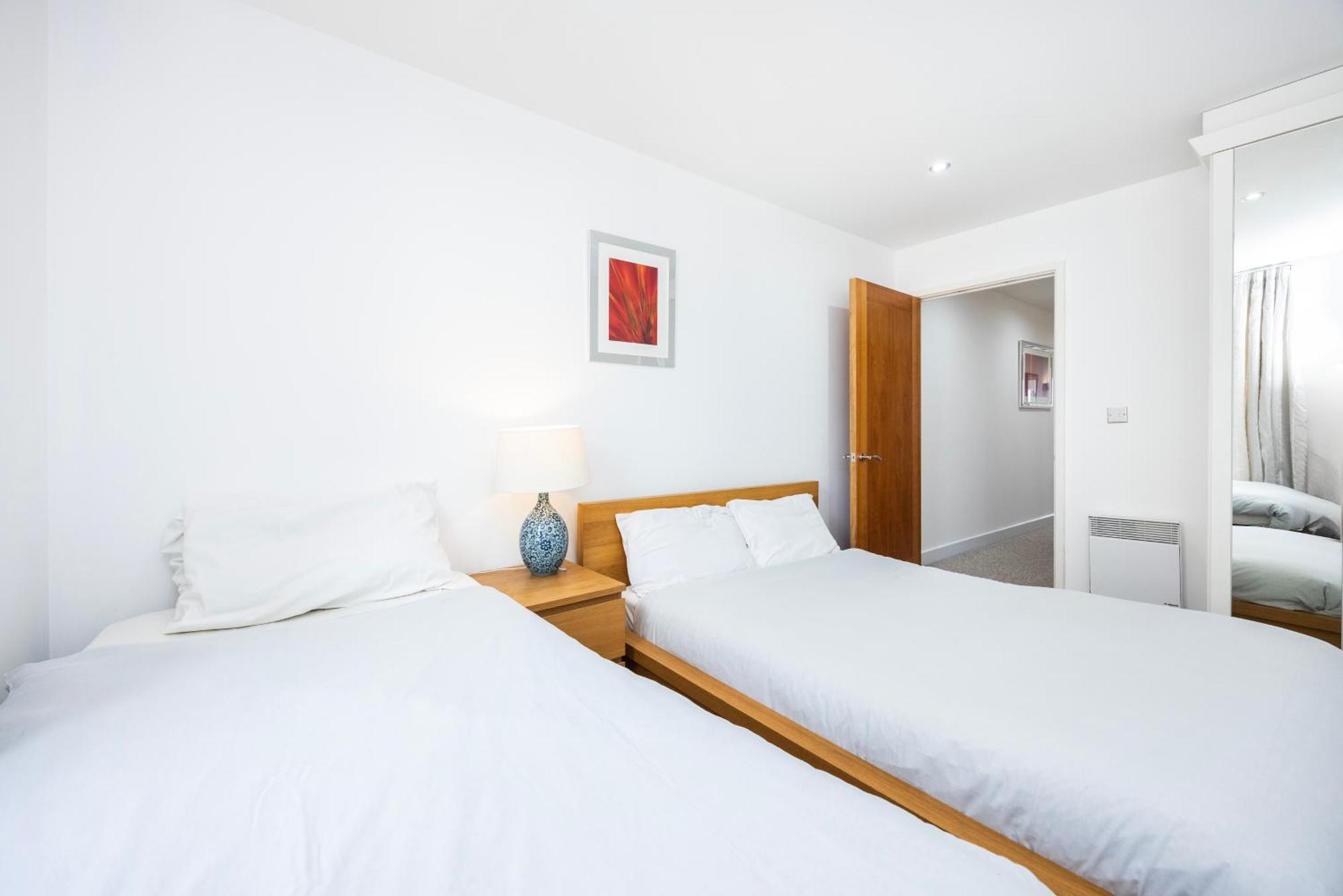 Western Excel Apartment *