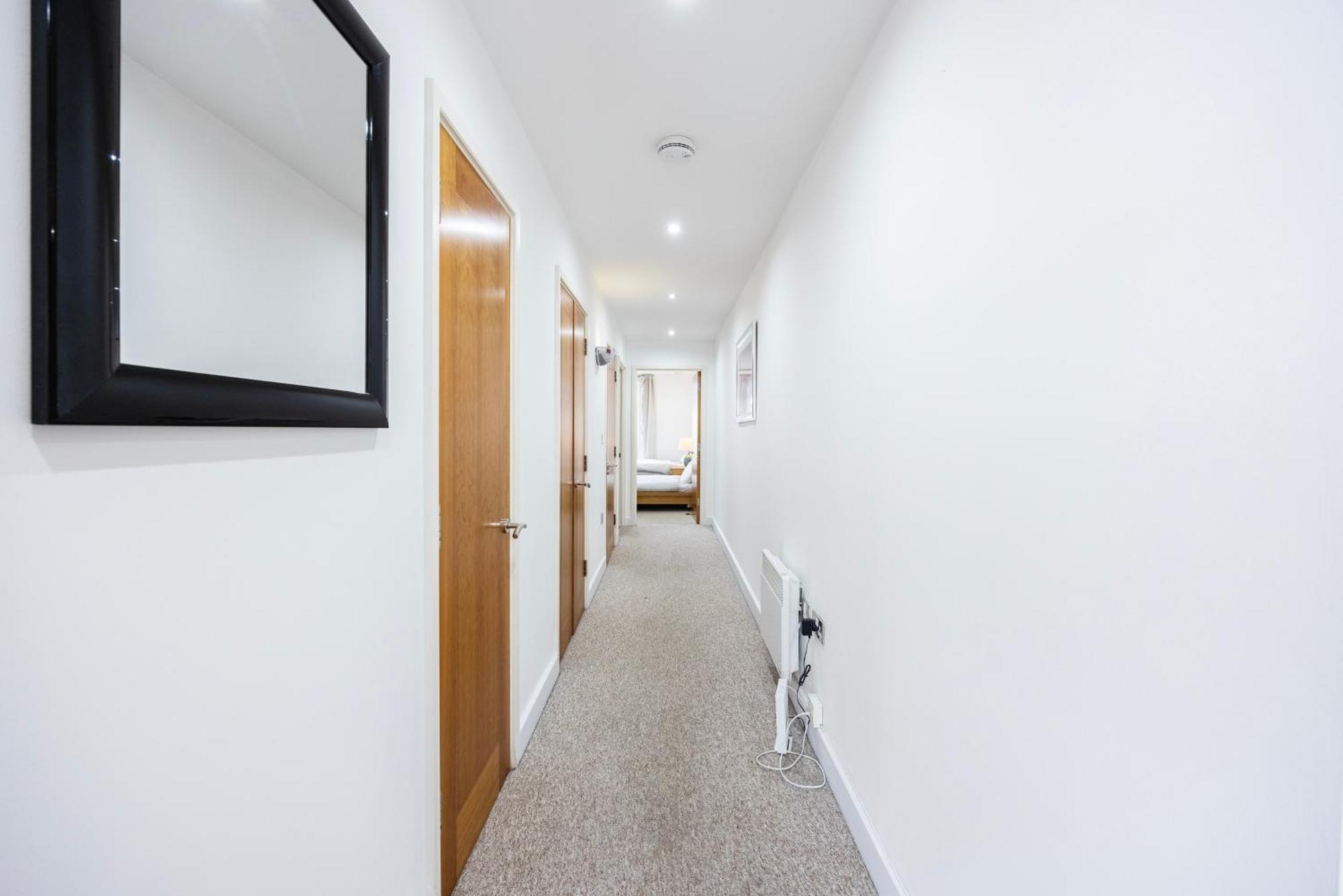Apartment Western Excel *
