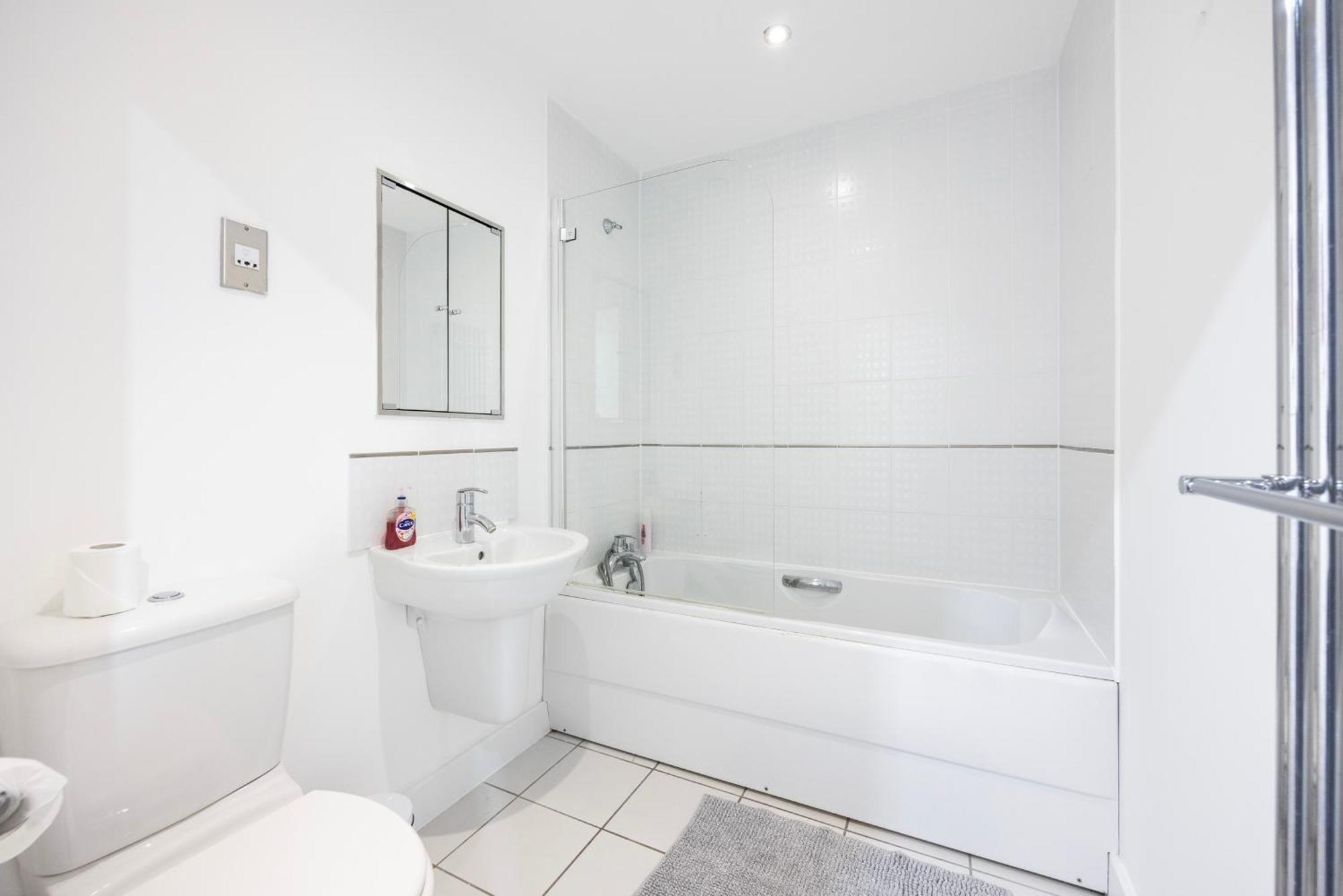 Western Excel * London