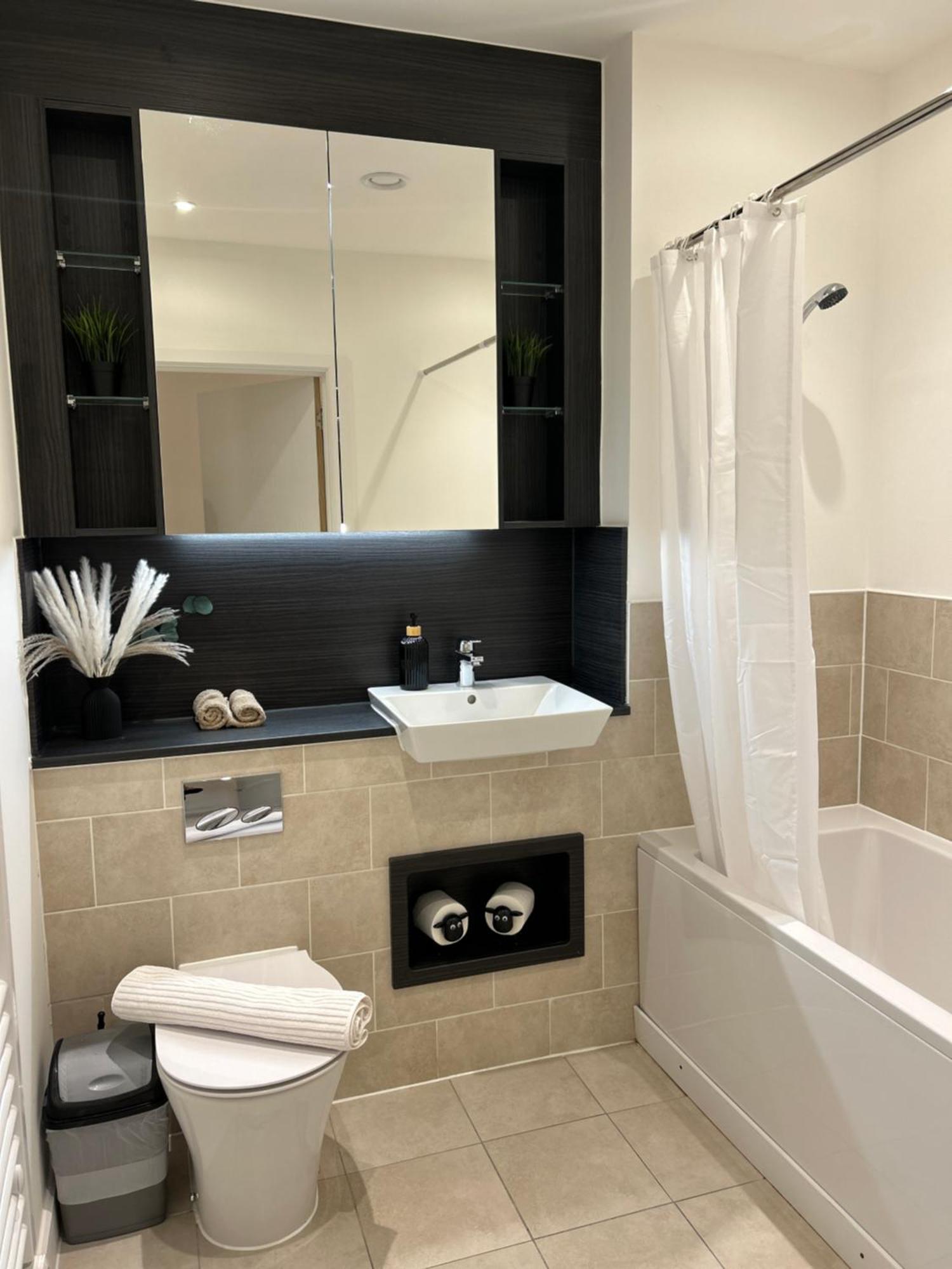 Homestay In A Panoramic Flat London
