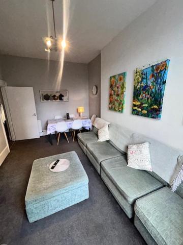 Bright & Modern Notting Hill 3br * London
