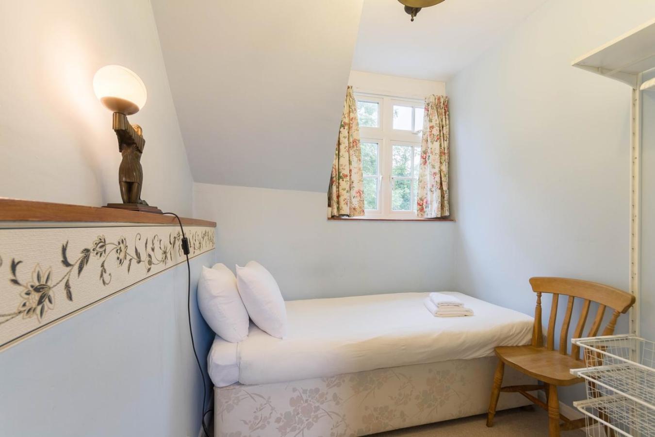 Apartment New Cosy 2 Bedroom Detached House West Finchley *