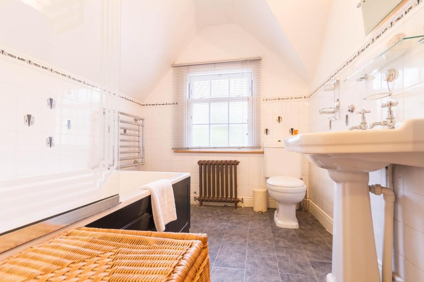 Apartment New Cosy 2 Bedroom Detached House West Finchley