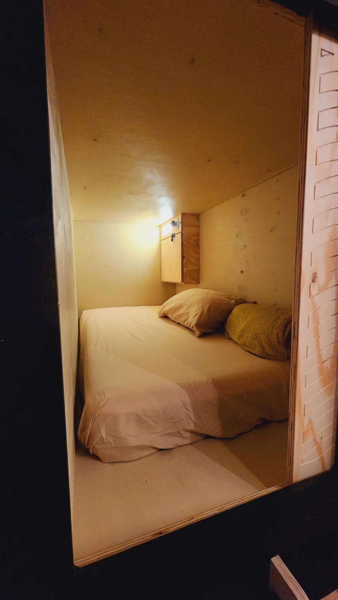 Hotel Komo Pods *