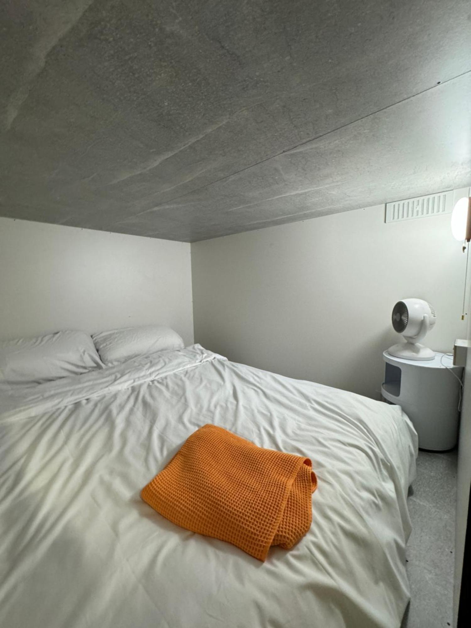 Hotel Komo Pods