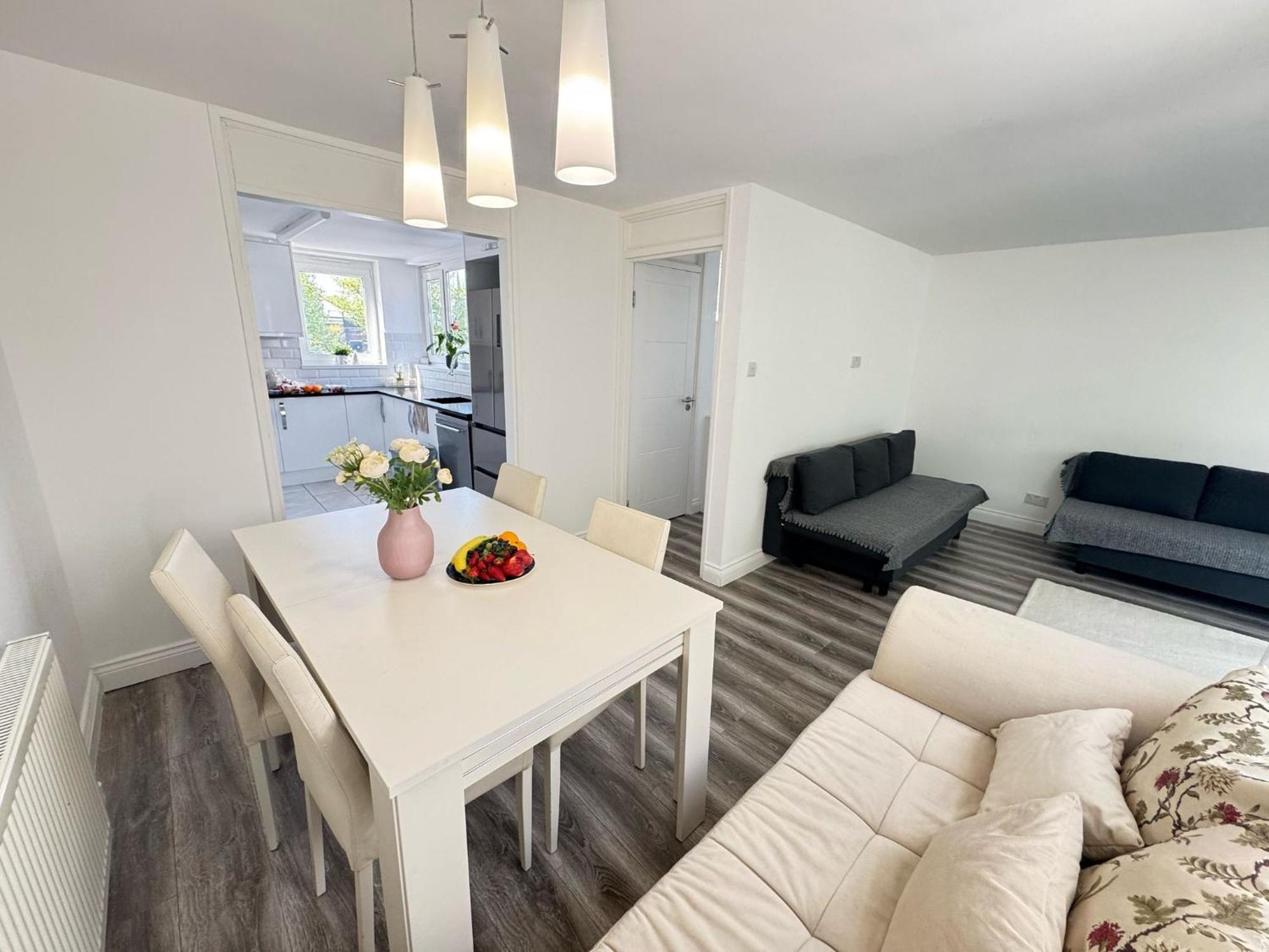 Betty Homes - Nearby Angel And Highbury Apartment