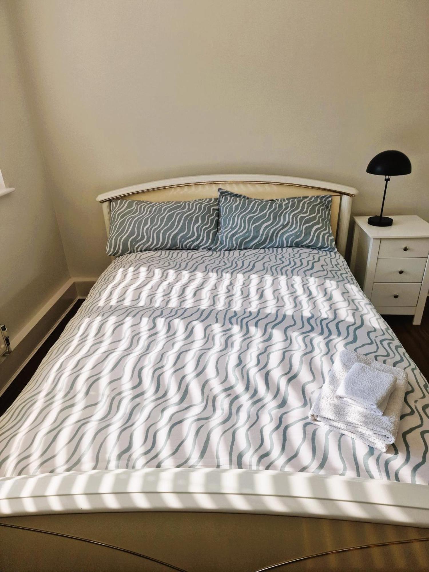 Apartment 2 Bed Close To London