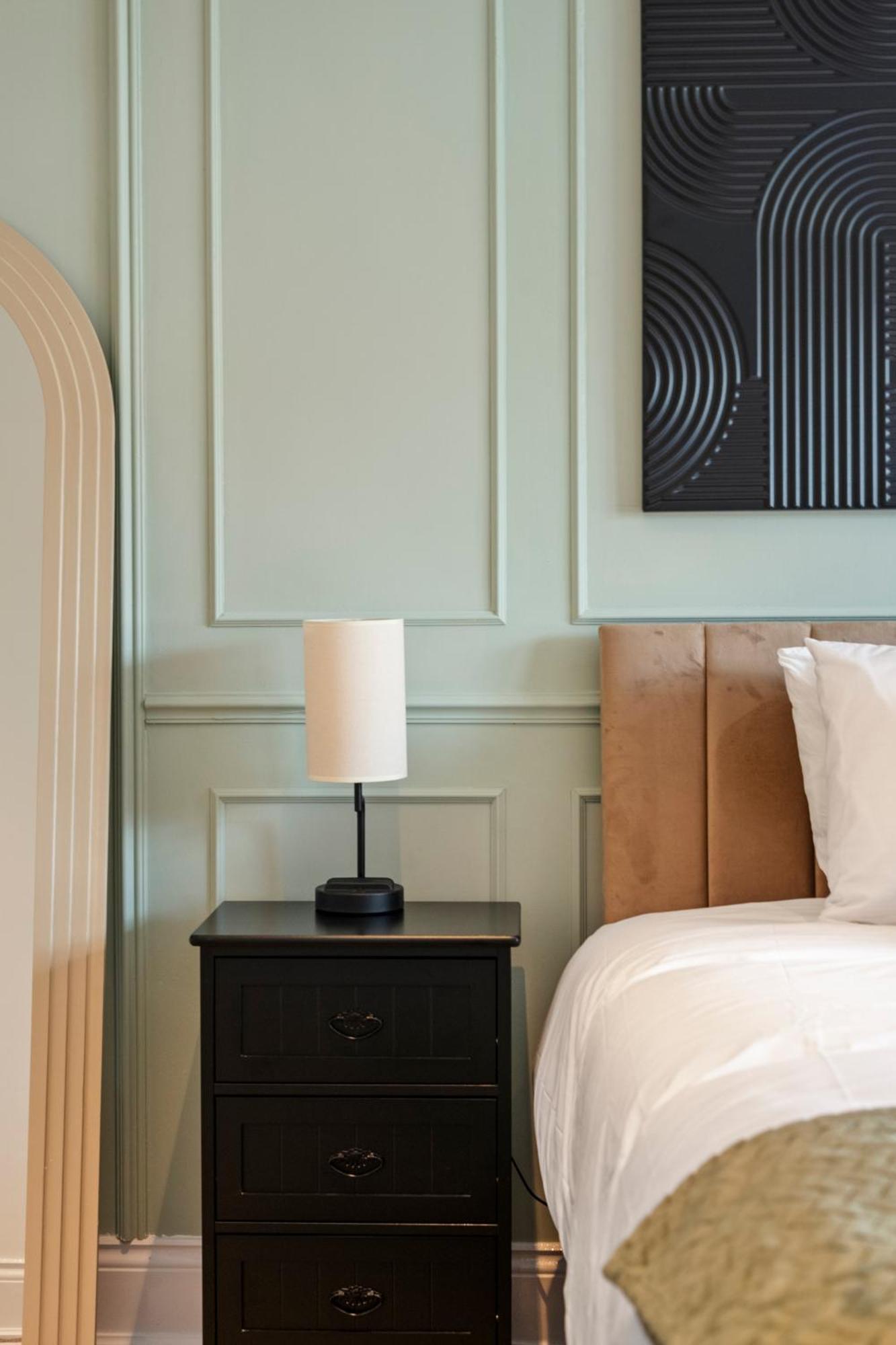 Relax In Style I Business & Leisure I Free Parking Londen
