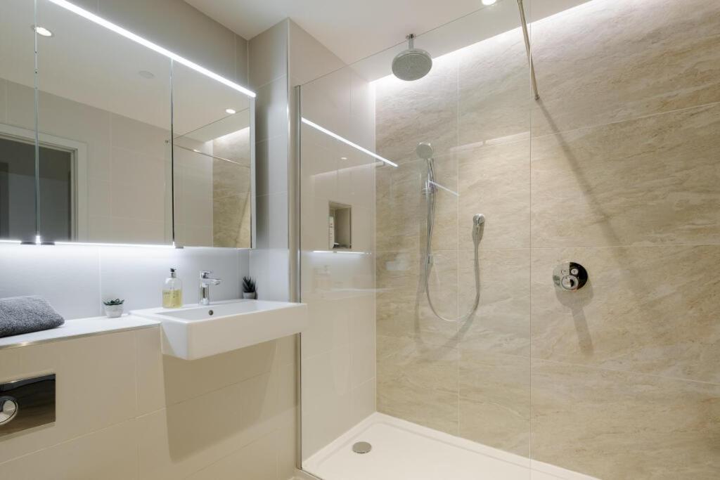 Apartment Serene Private Townhouse With Ac & Balcony For 6