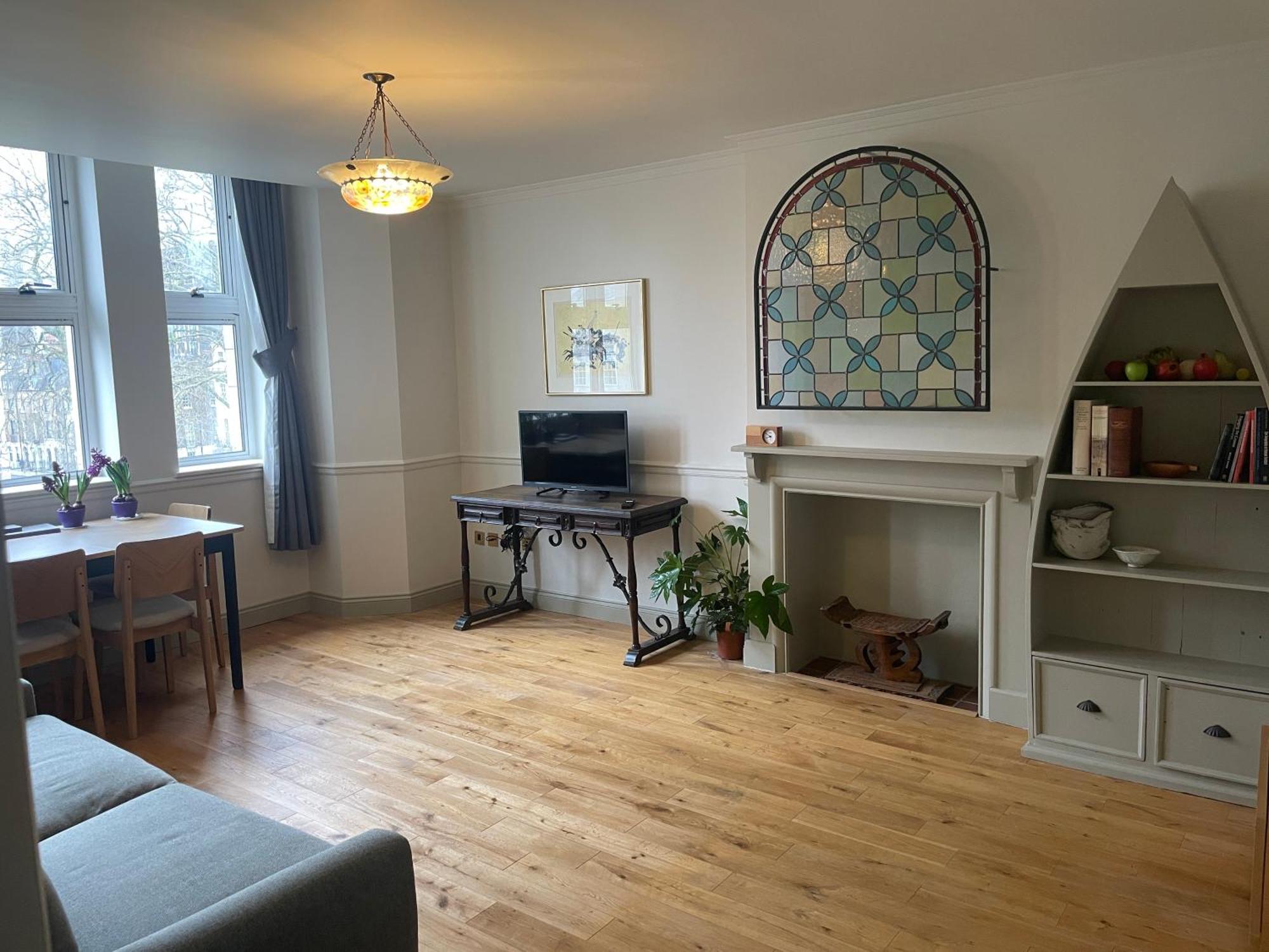 Garden View Flat On Georgian Square In Fitzrovia Apartment *