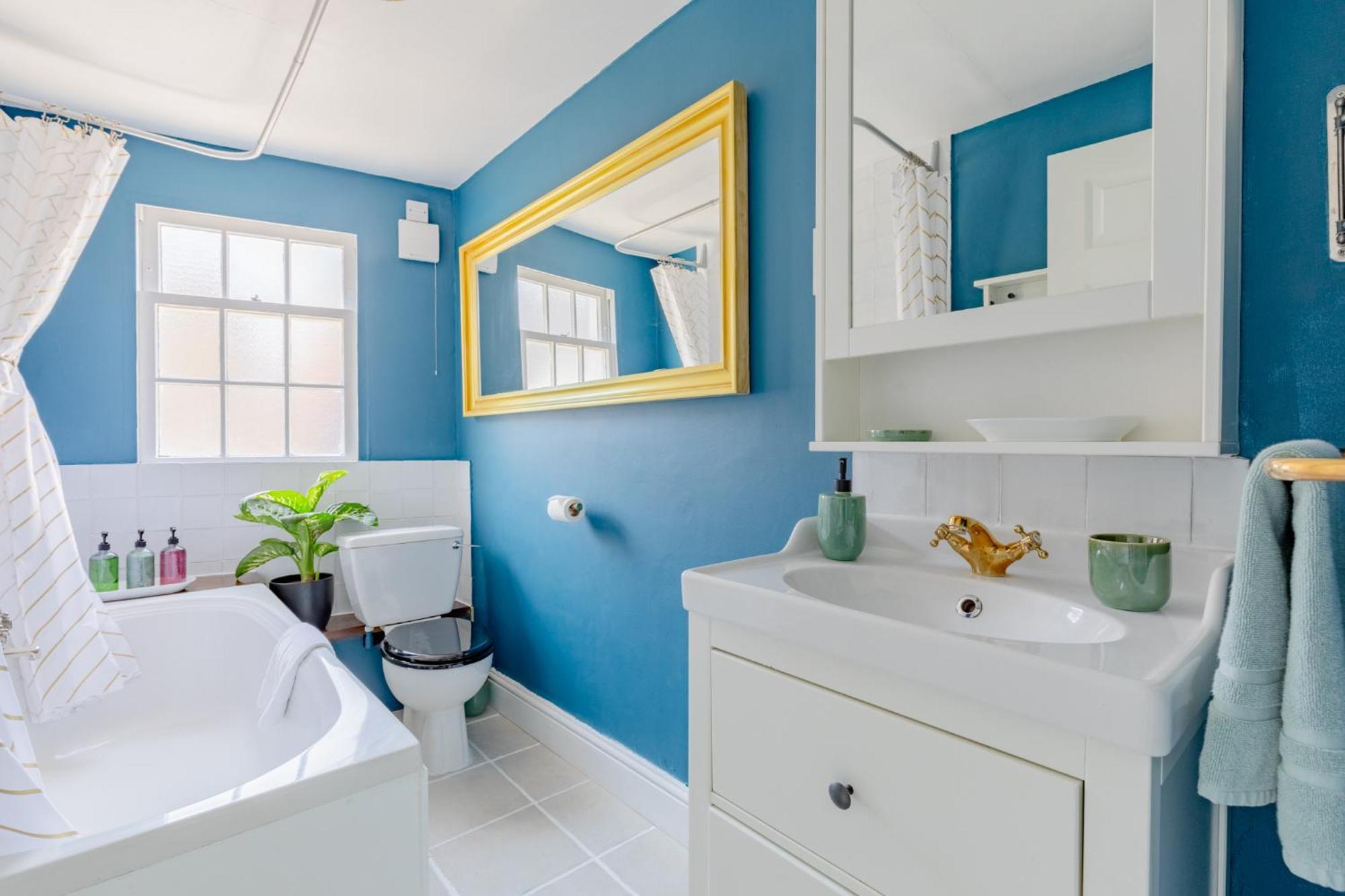 Idyllic 2bd Retreat By The River Thames Fulham