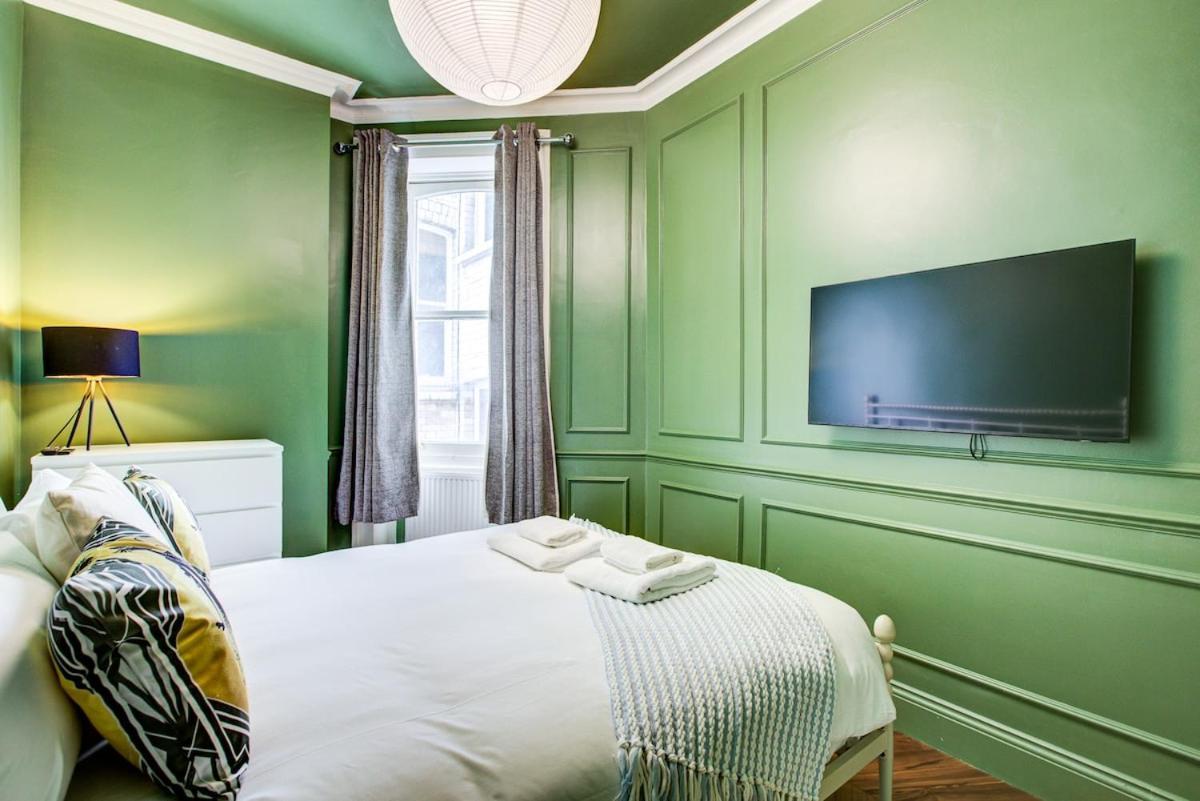Iconic Hyde Park Apartment, 3Br Flat, Walk To Oxford St & Hyde Park Apartment