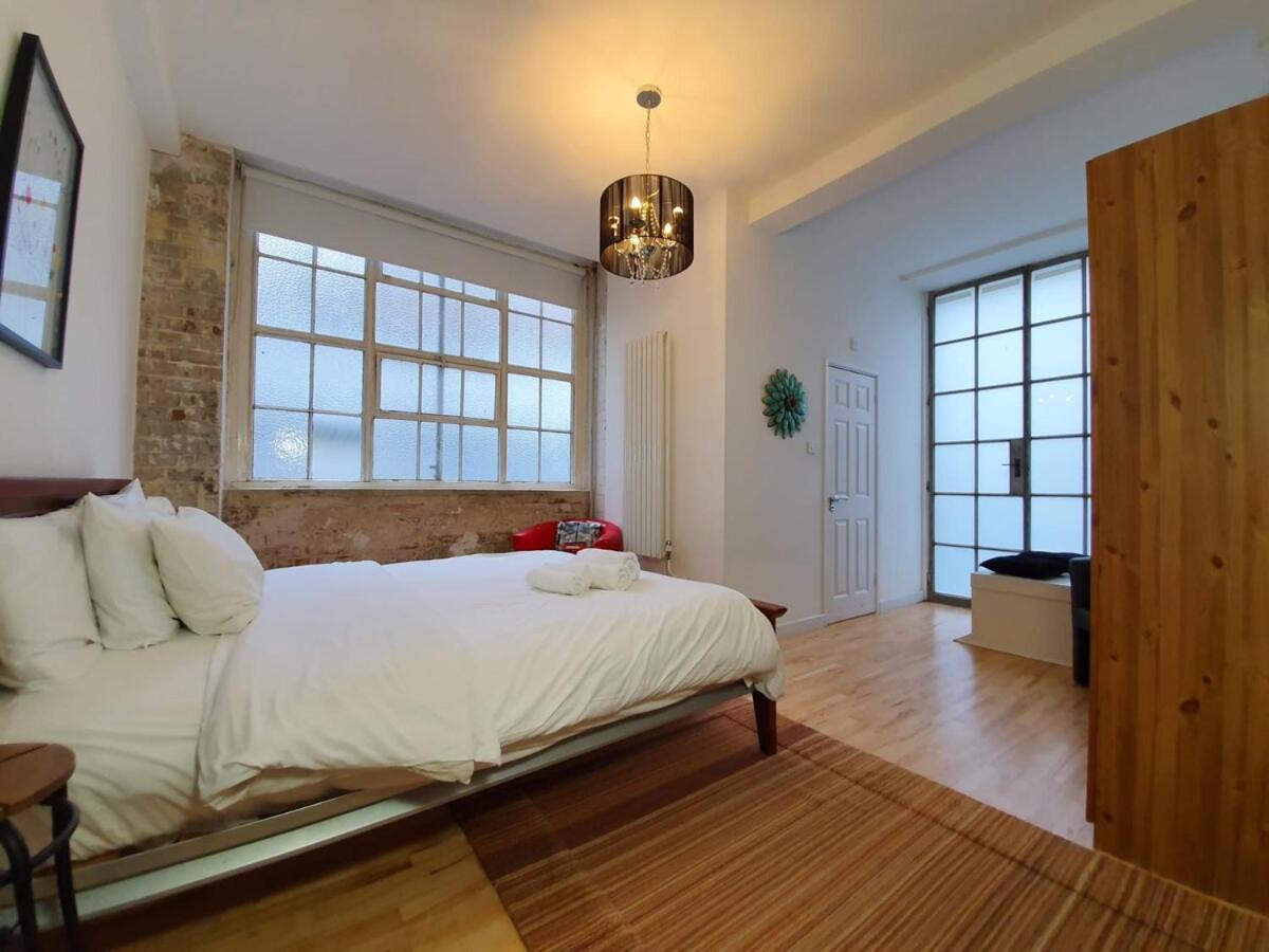 3-bedroom Spacious In Shoreditch Apartment London