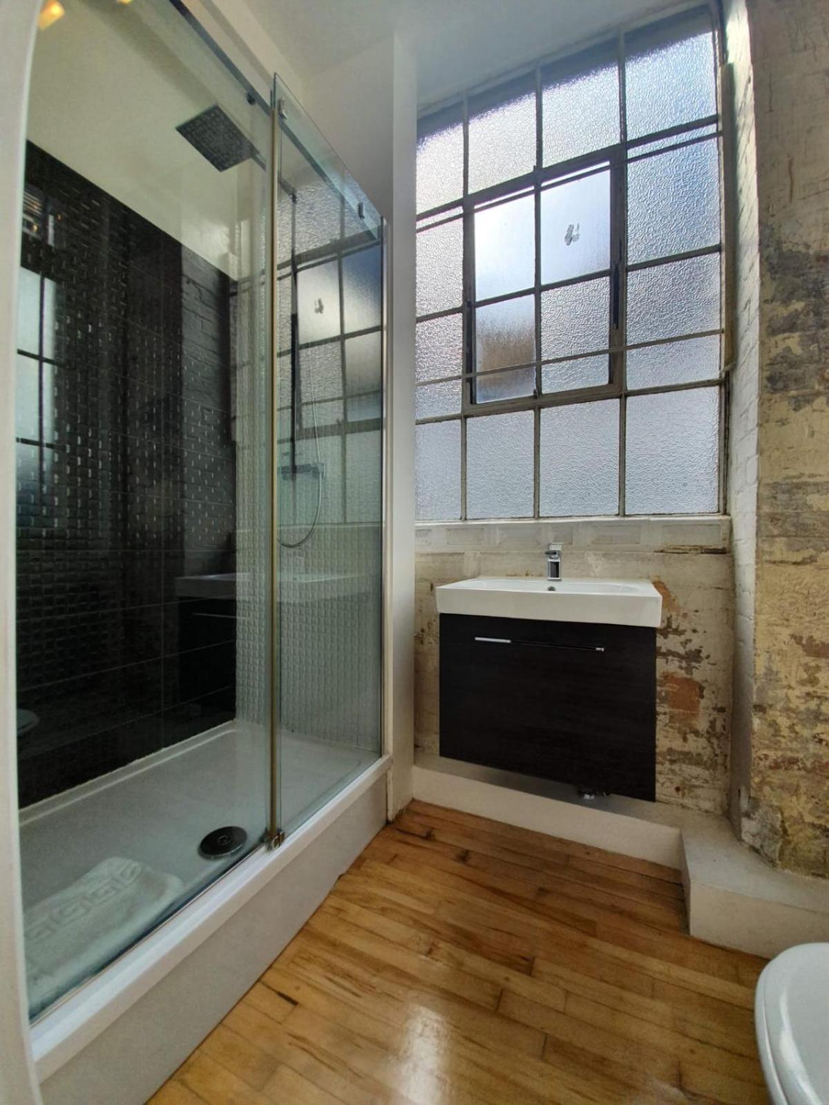 3-bedroom Spacious In Shoreditch *