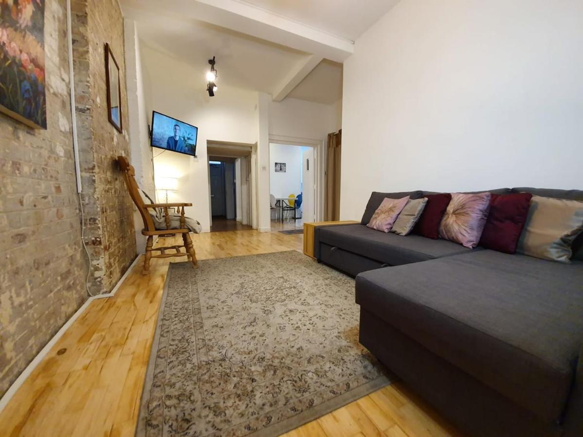 3-bedroom Spacious In Shoreditch Apartment *