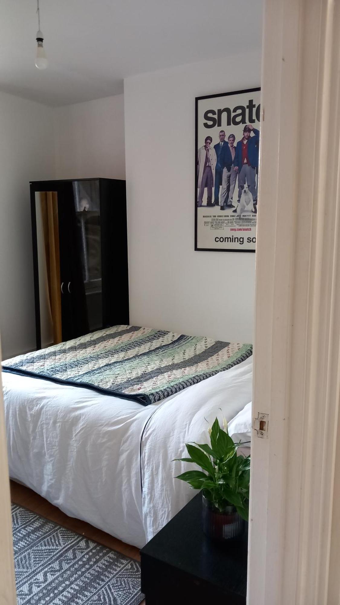 Spacious 1-bed In Islington Apartment