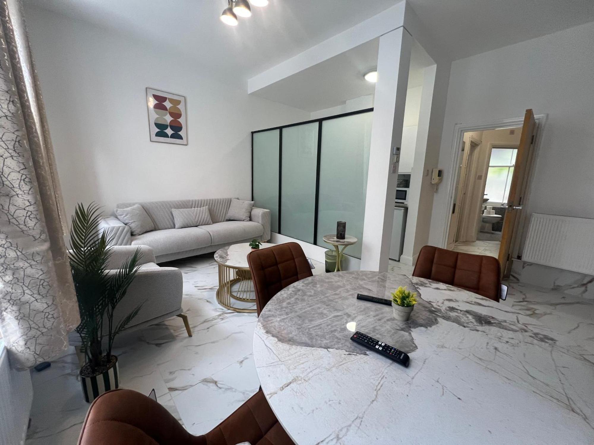 Apartment Stylish And Modern In Vibrant Soho Unbeatable Location Wdg London