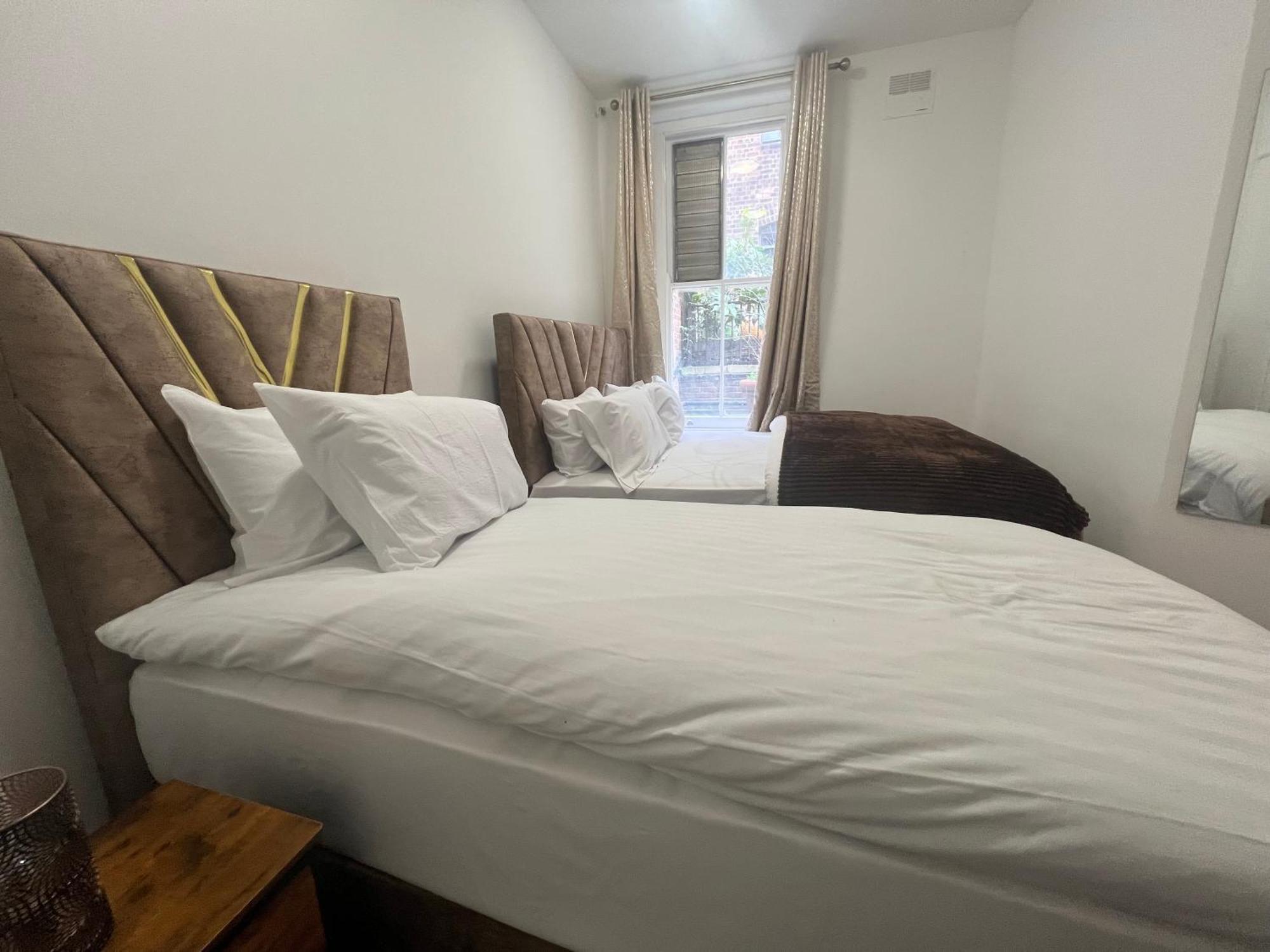 Stylish And Modern In Vibrant Soho Unbeatable Location Wdg London
